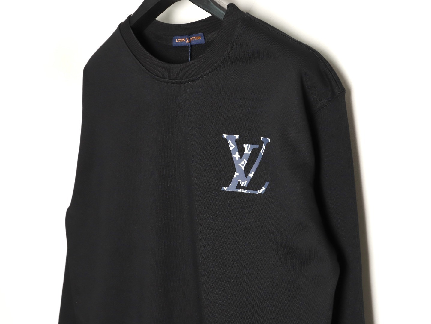 L0vis Vvtt0n LV 25FW Hoodies