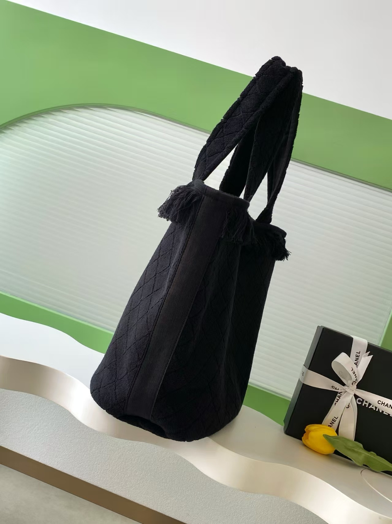 Ch**el Coco Beach Tote Bag 38x58x20cm Small Bag size 22x19cm