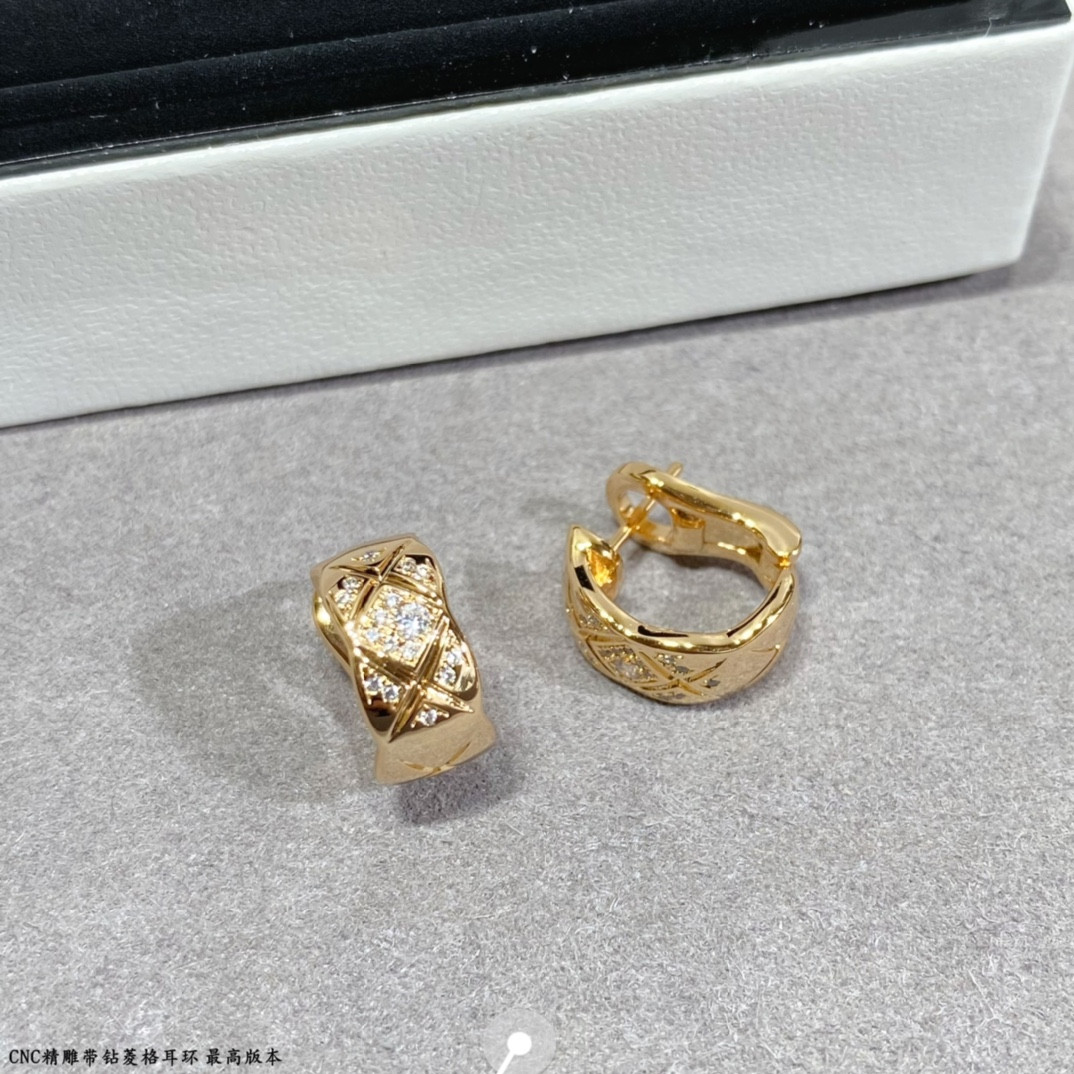 Ch**el Carved D1am0nd with D1am0nd Earrings