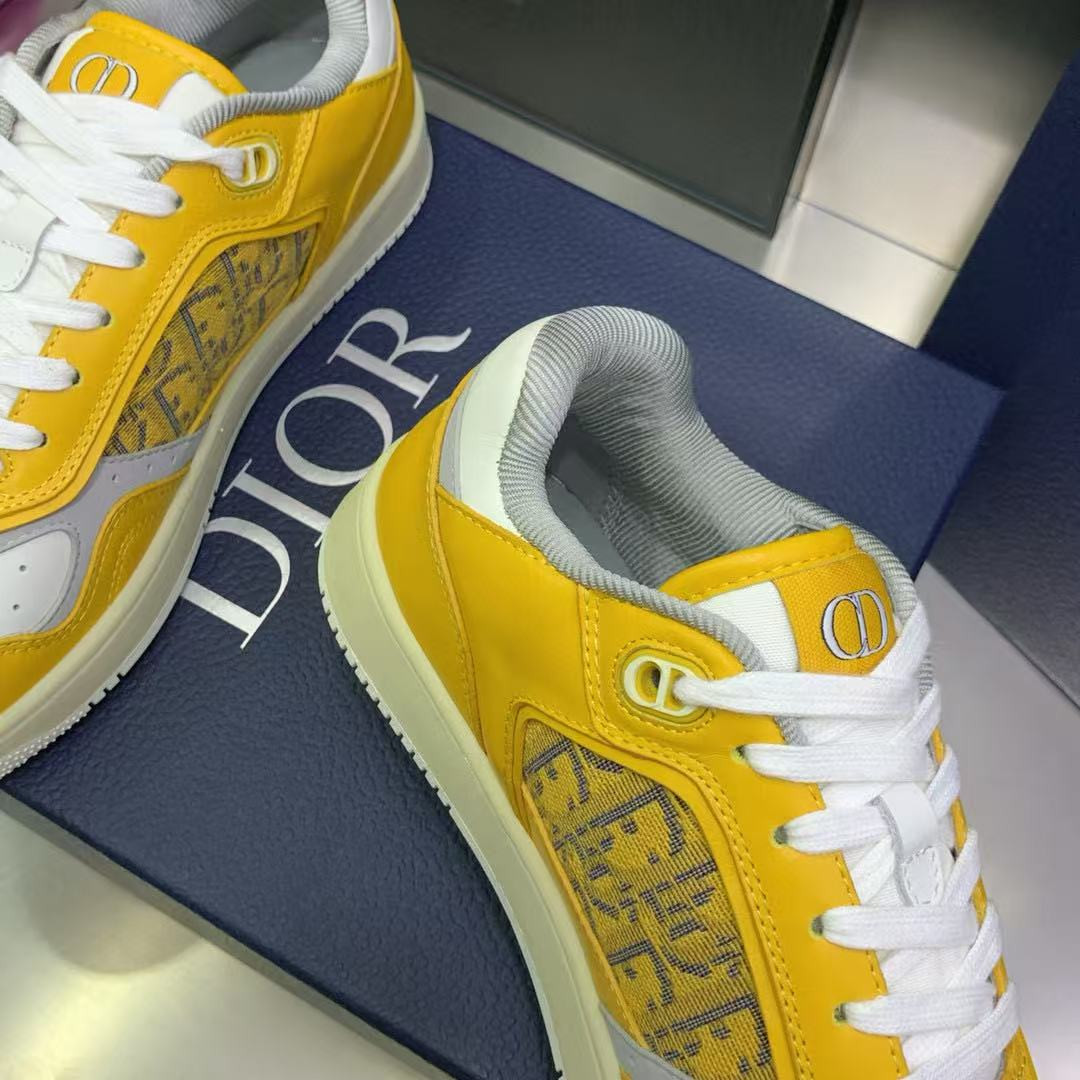 UA D10r B27 Sneaker