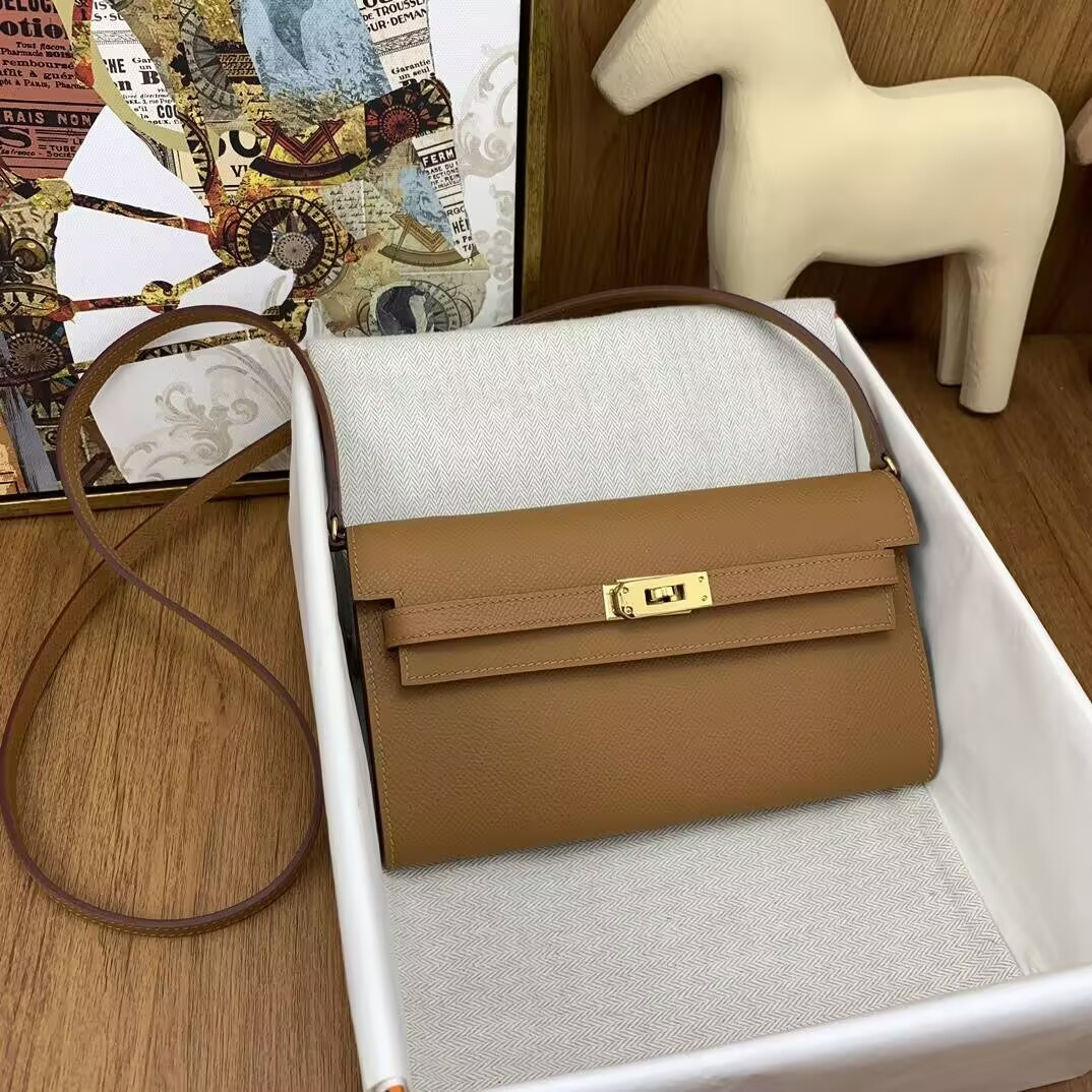 H**me5 Kelly Classique To Go wallet