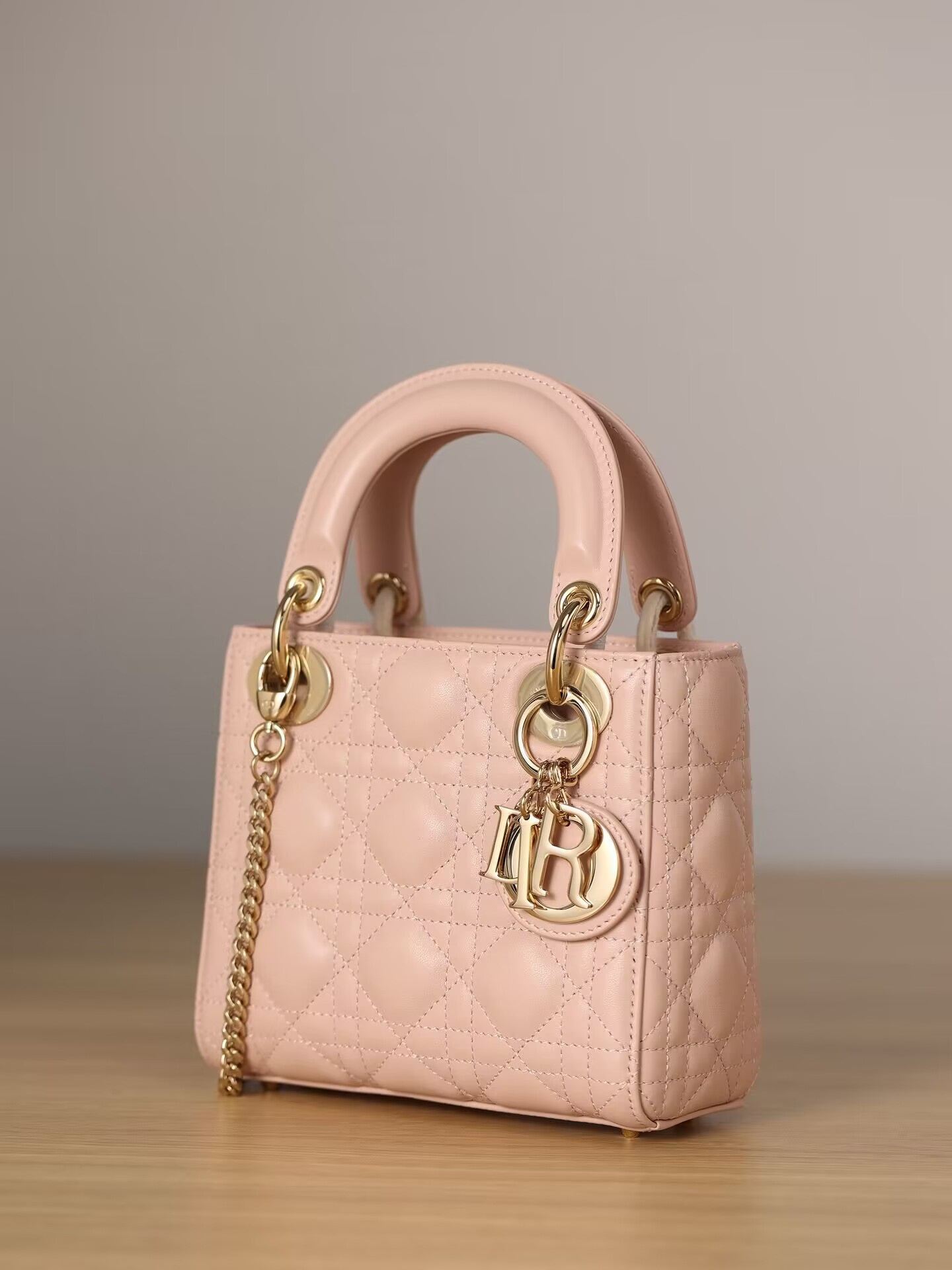 D10r Classic Lady 17×7×15cm