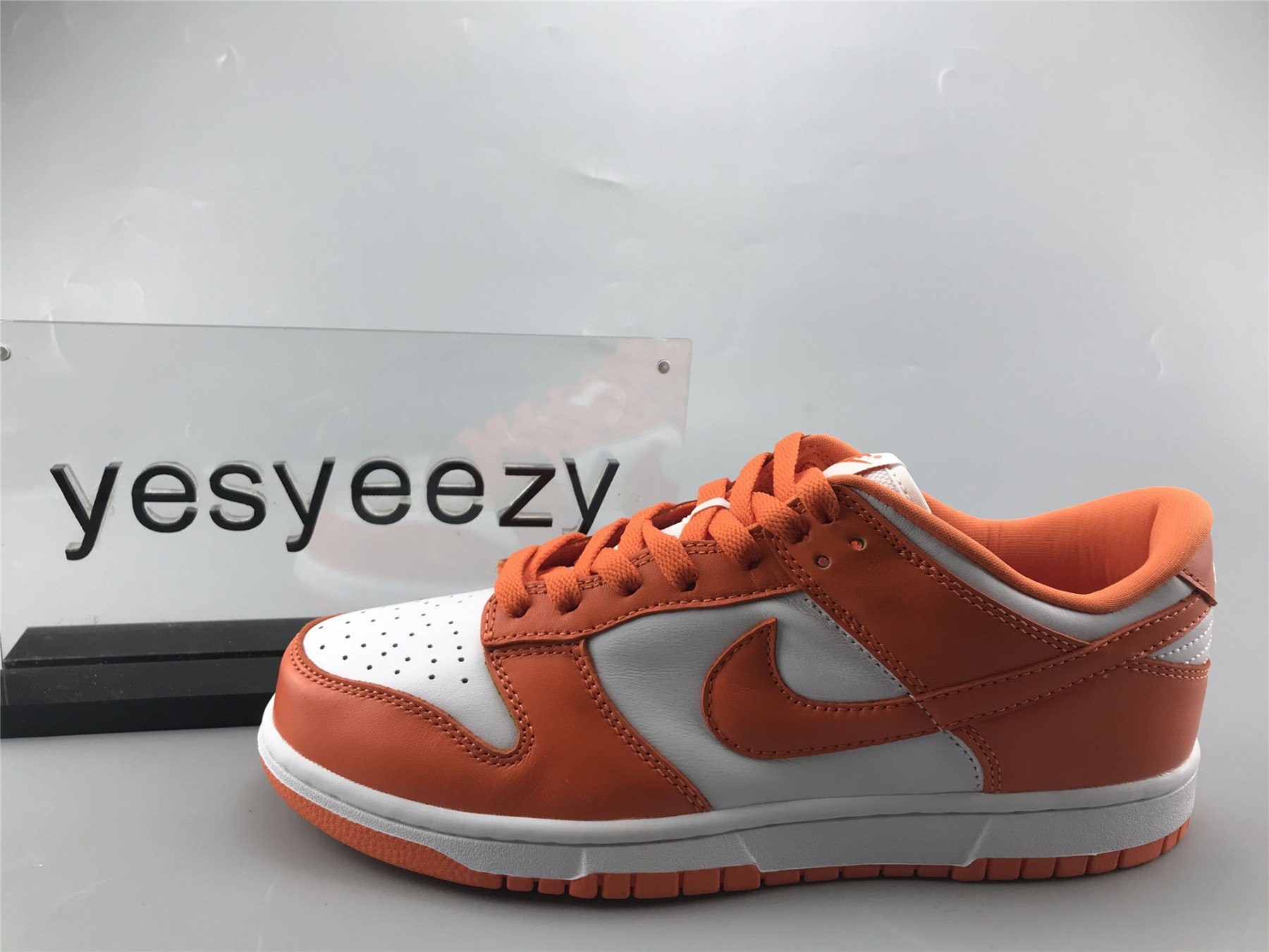 UA NIKE DUNK LOW RETRO SP "SYRACUSE"