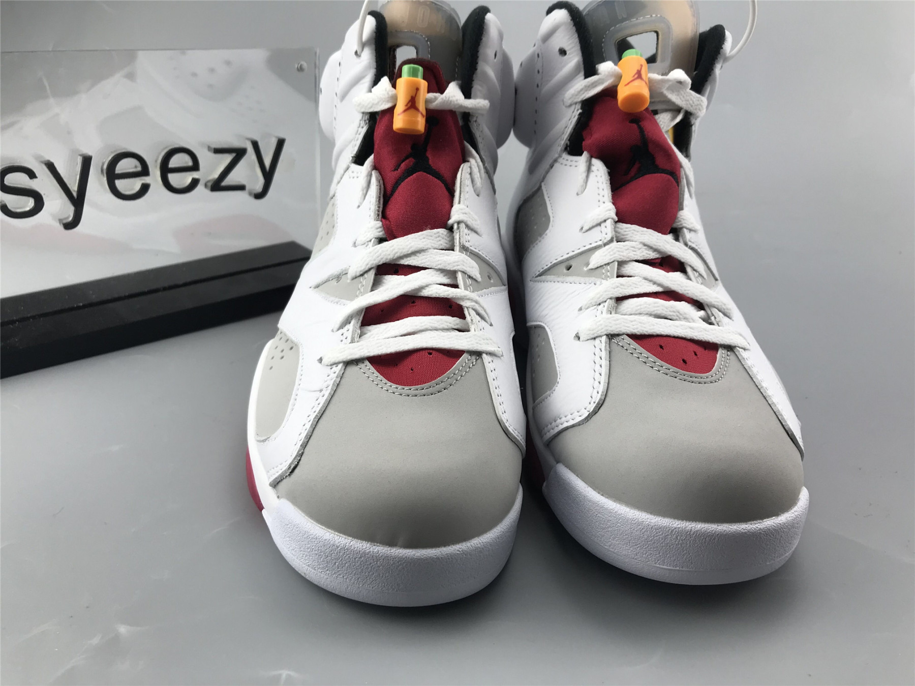UA AIR JORDAN 6 RETRO "NEUTRAL GREY"