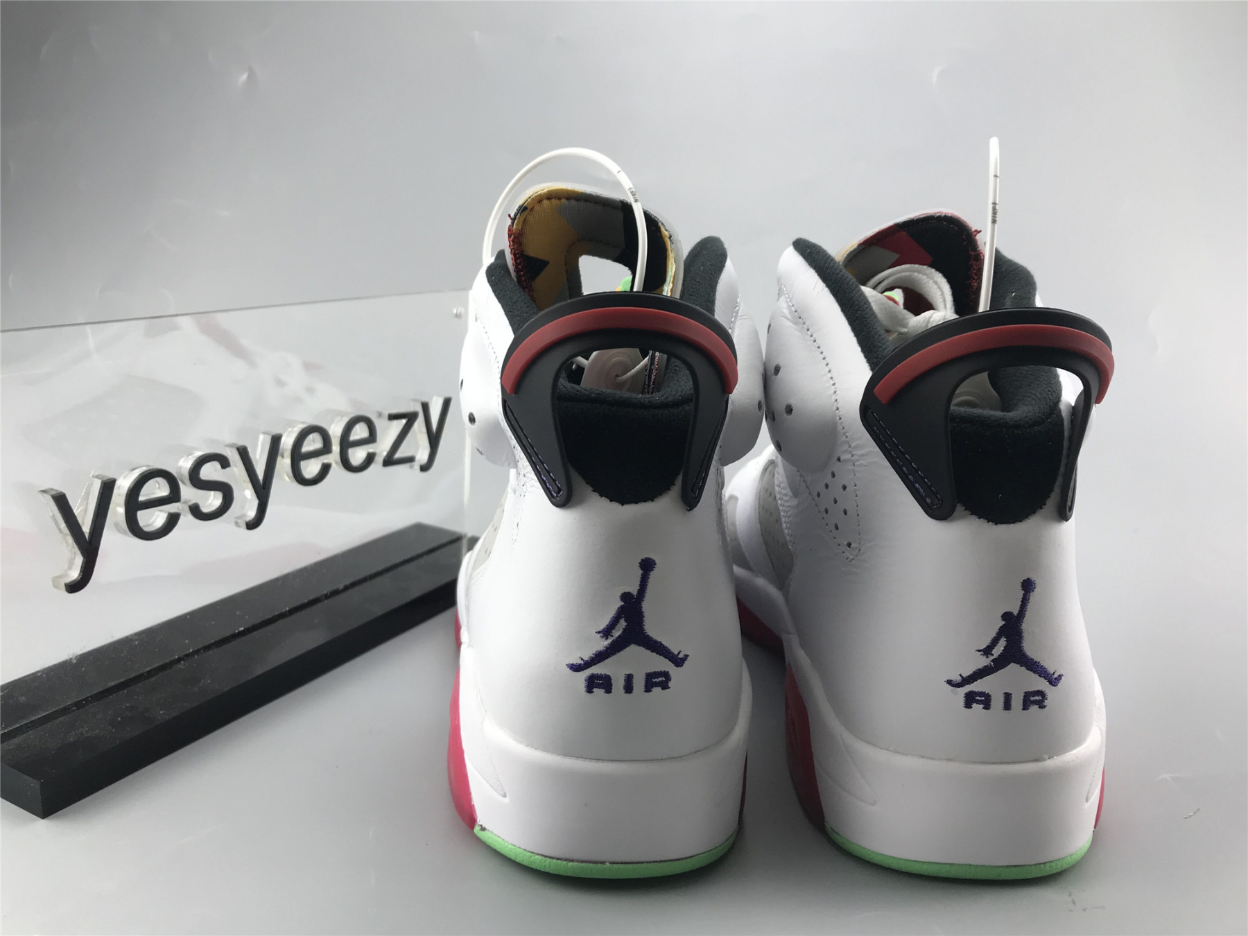 UA AIR JORDAN 6 RETRO "NEUTRAL GREY"