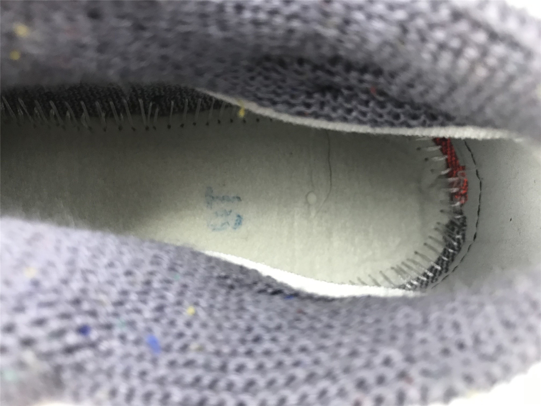 UA NIKE SPACE HIPPIE 02 