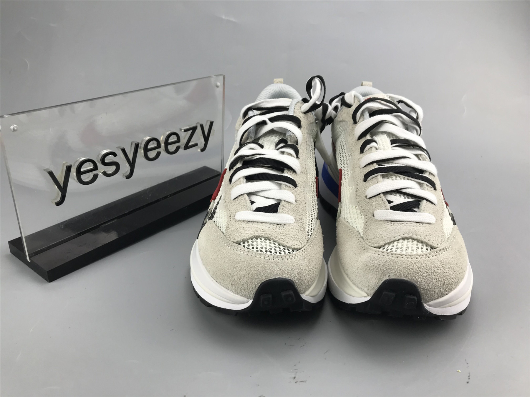 UA NIKE SACAI X VAPORWAFFLE 