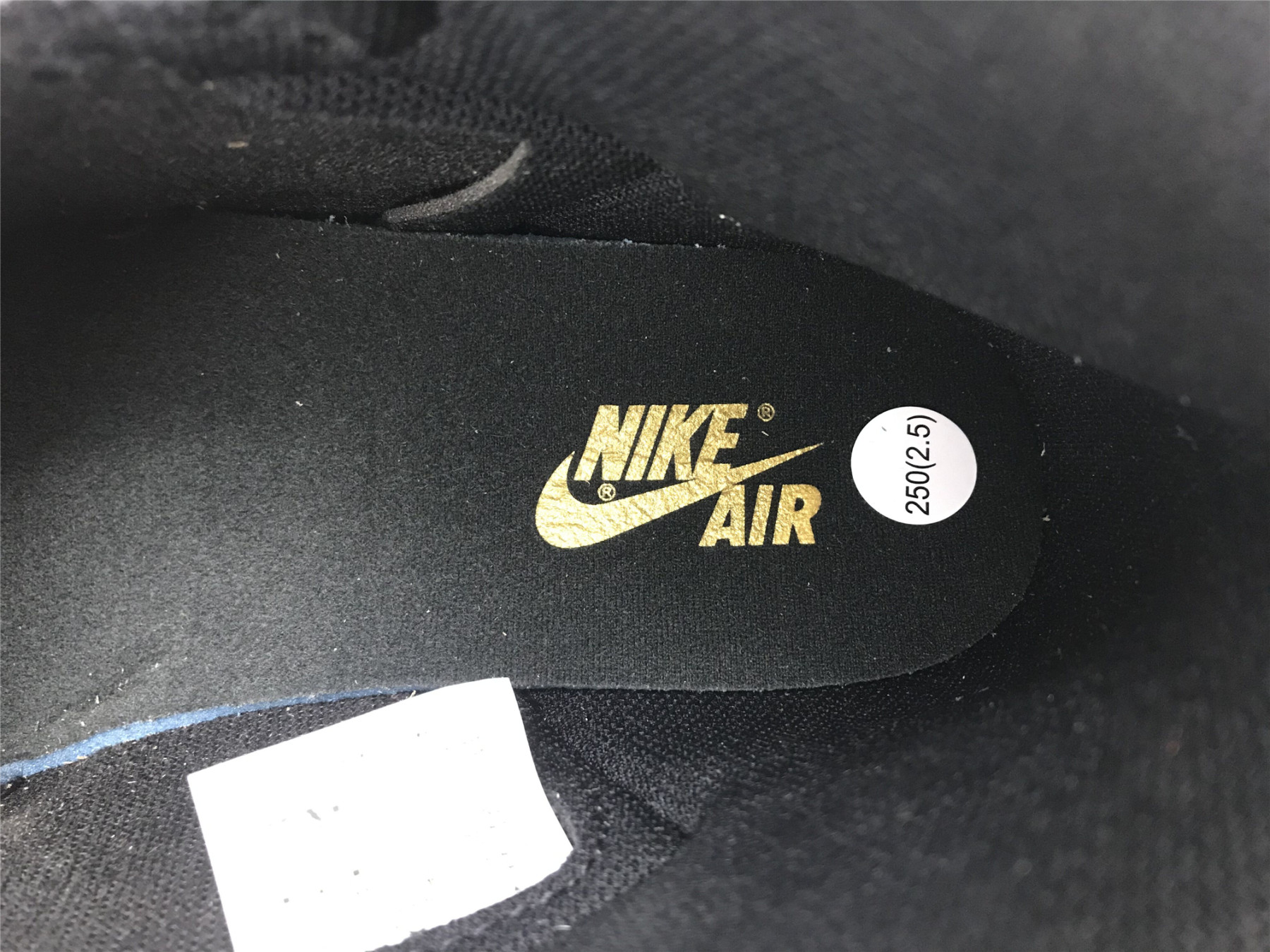 UA AIR JORDAN 1 RETRO HIGH OG BLACK METALLIC GOLD