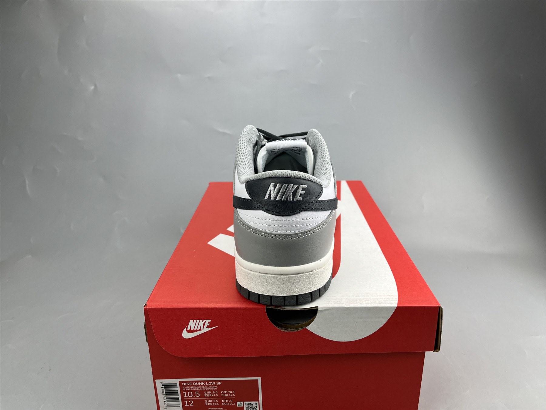 UA NIKE WMNS DUNK LOW 