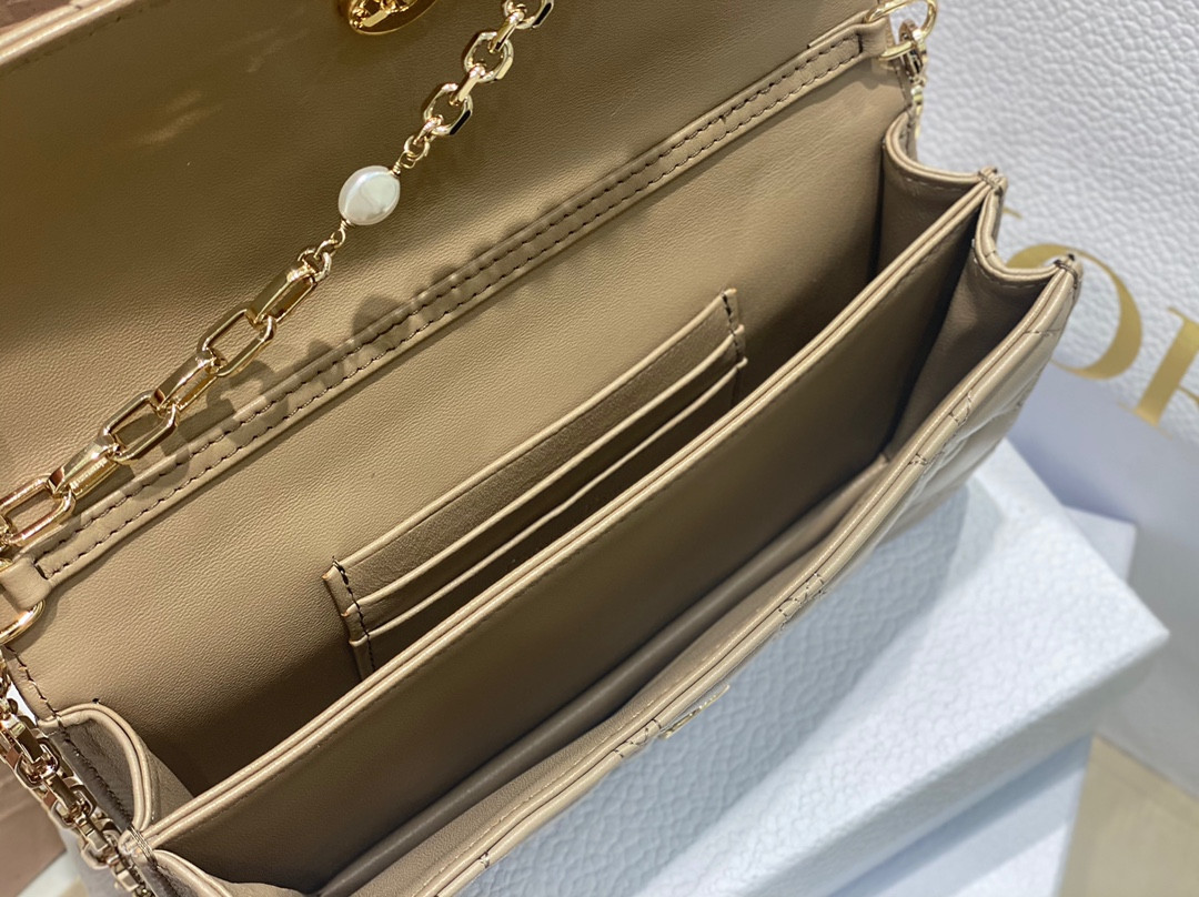 MISS D10r Mini Handbag Beige Cannage Woven Pattern Lambskin S0980ONMJ_M52U 21 x 11.5 x 4.5 cm