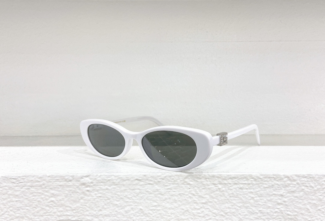 Gvc*1 Glasses GG 1680S 52-17-140