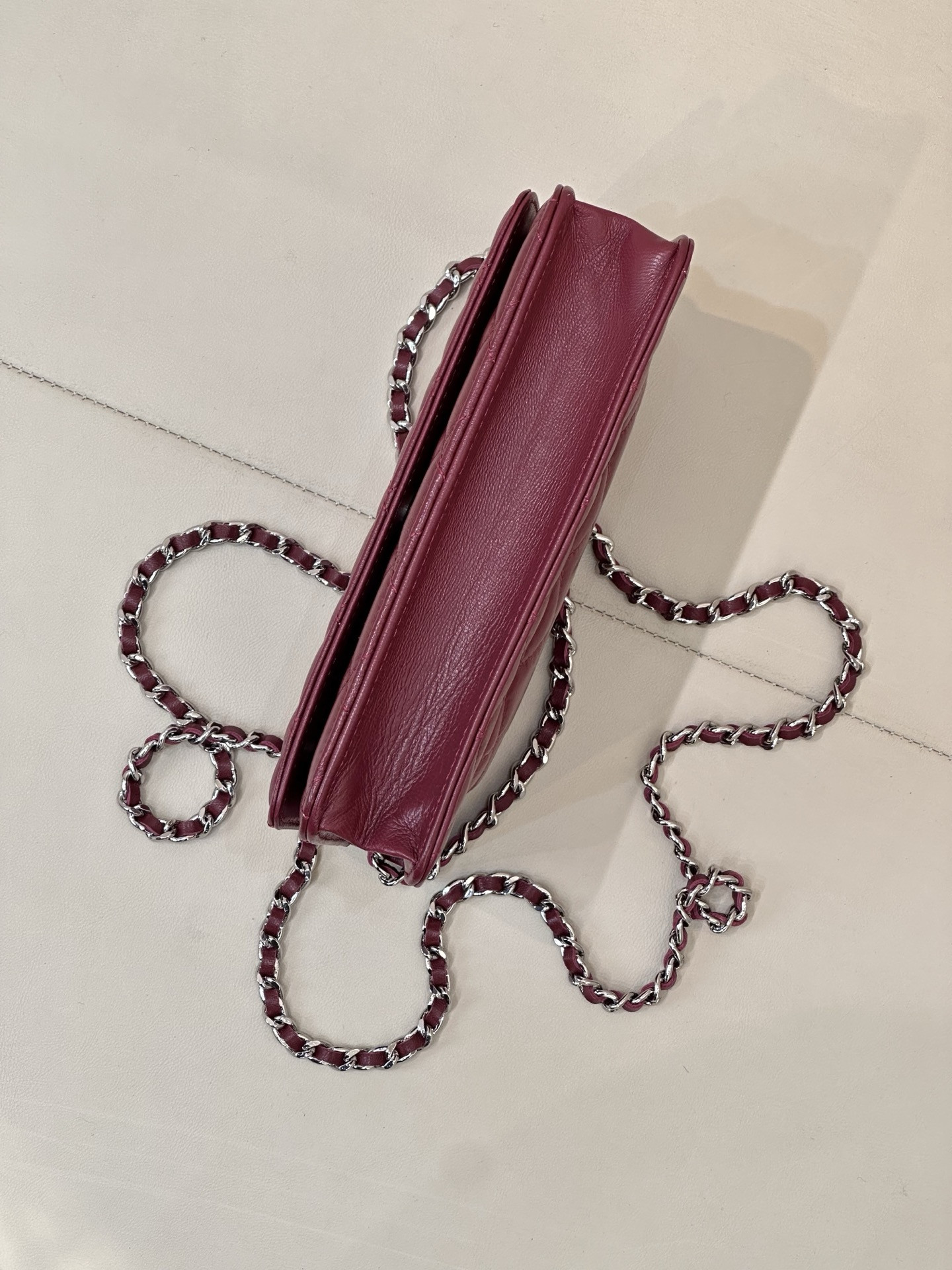 Ch**el WOC CLASSIC WALLET ON CHAIN 13x19cm