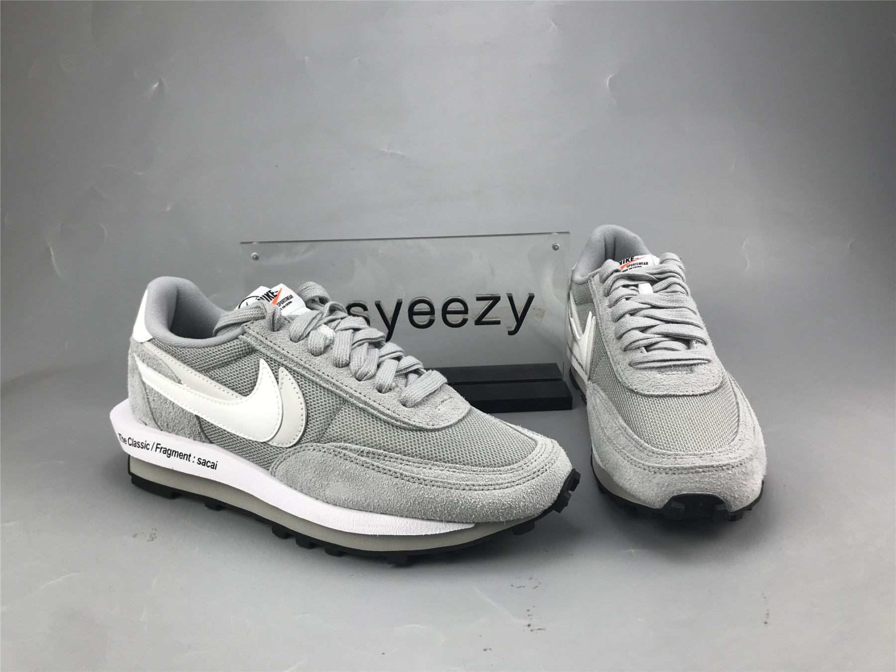 UA NIKE FRAGMENT DESIGN X SACAI X LDV WAFFLE 