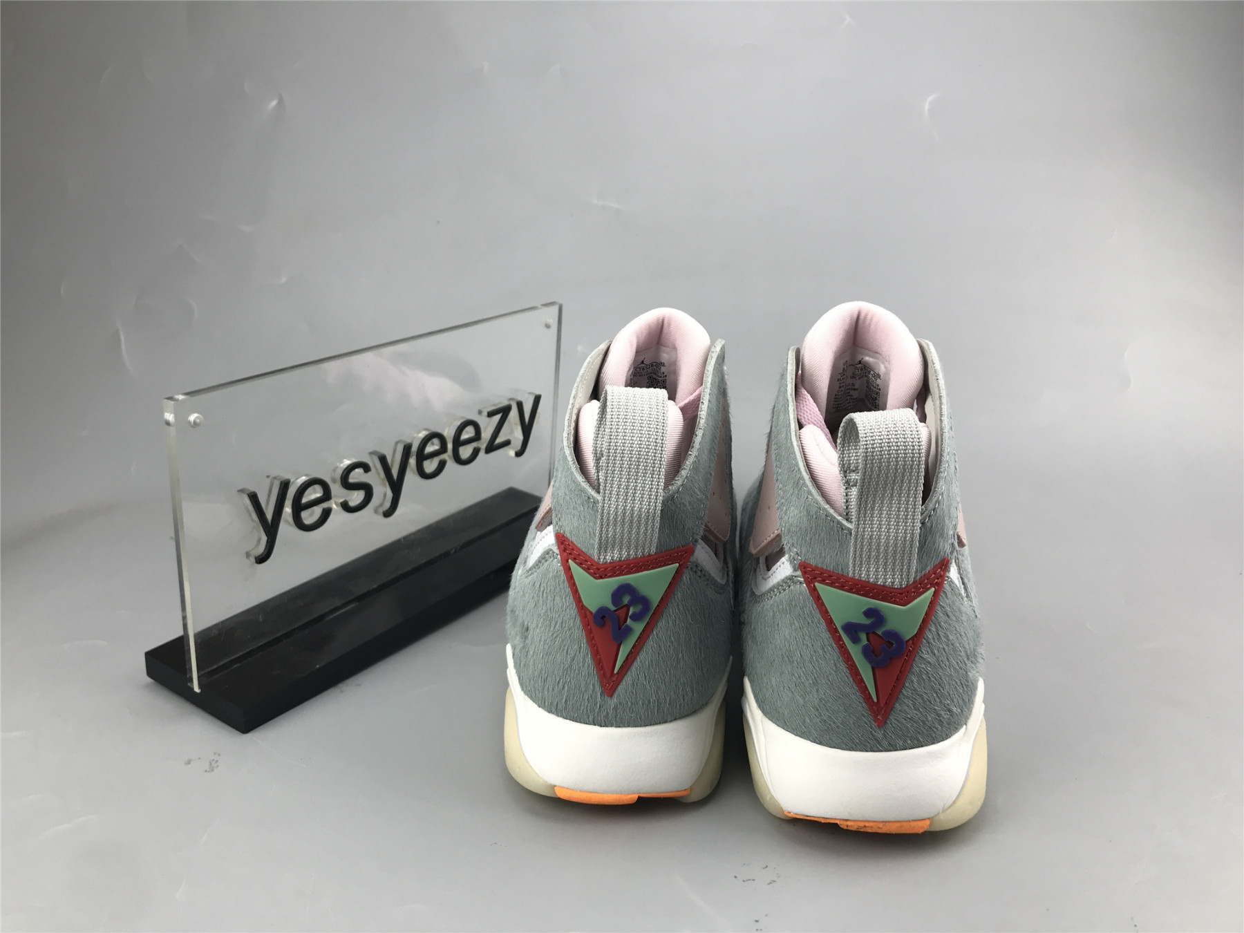 UA AIR JORDAN 7 RETRO SE