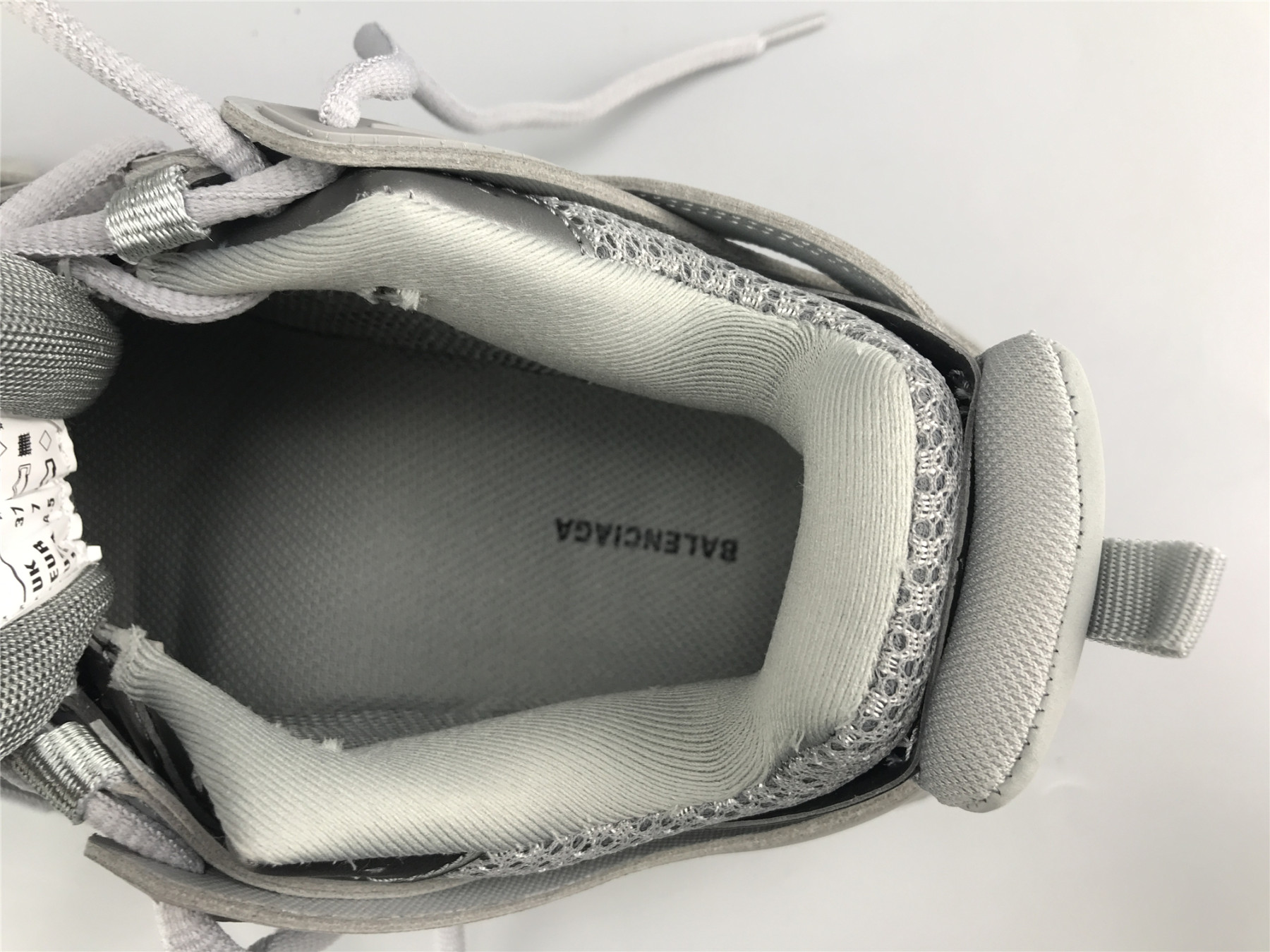 UA TRACK SNEAKER IN GREY