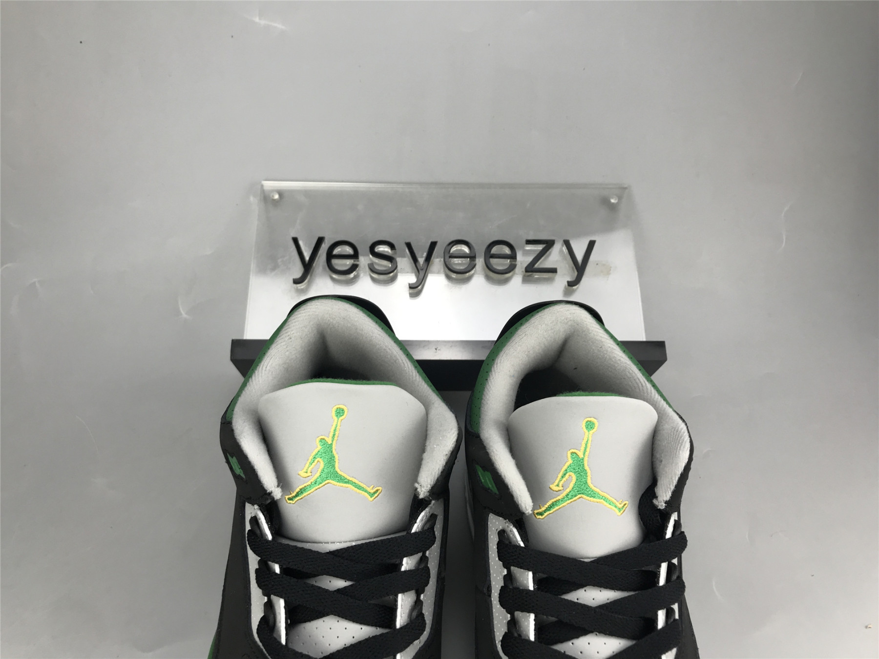 UA AIR JORDAN 3 â€œPINE GREENâ€