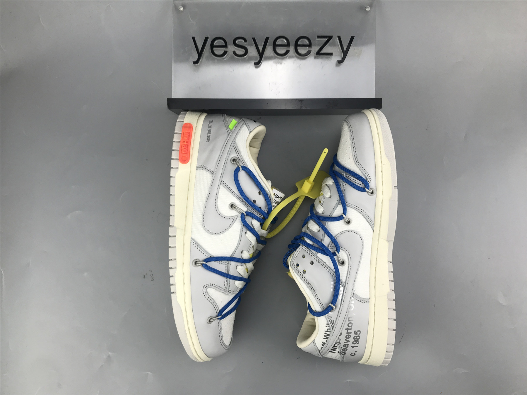 UA NIKE OFF-WHITE X DUNK LOW 