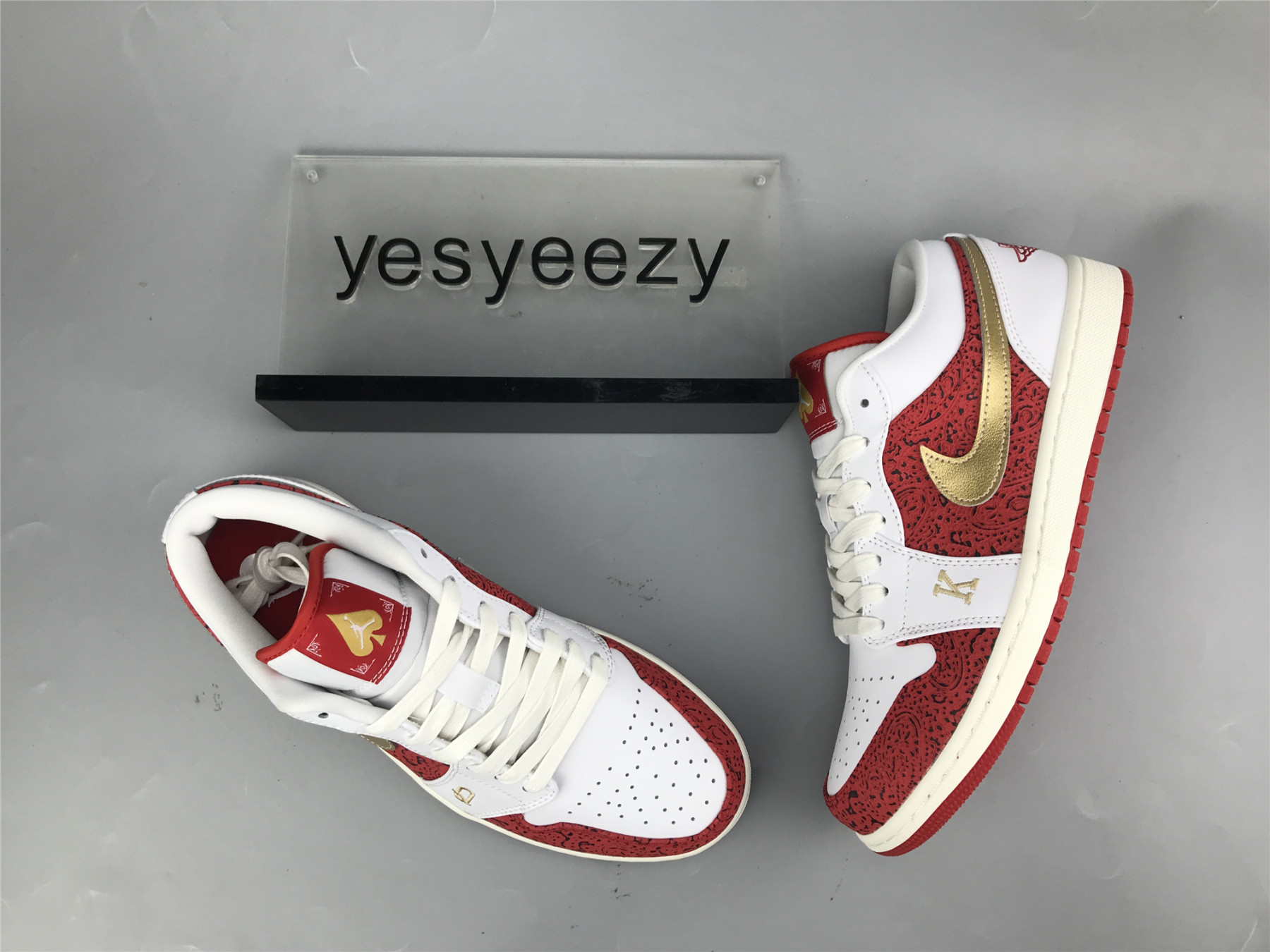 UA AIR JORDAN 1 LOW SE 