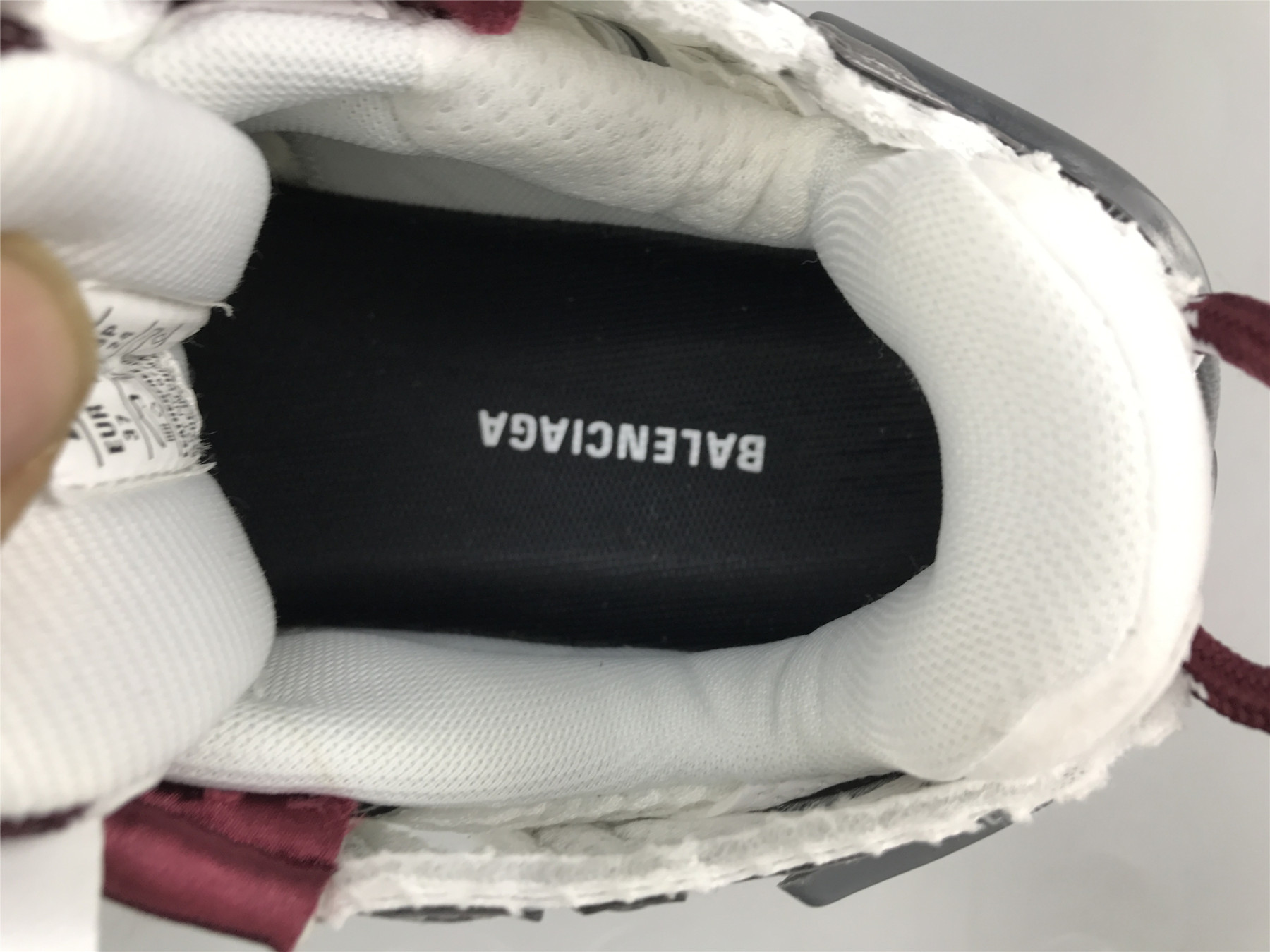 UA RUNNER GREY BURGUNDY