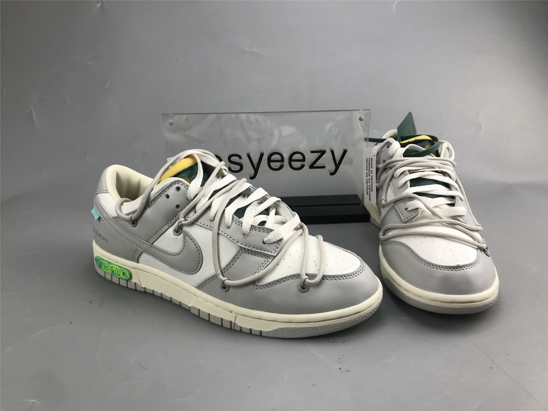 UA NIKE OFF-WHITE X DUNK LOW 