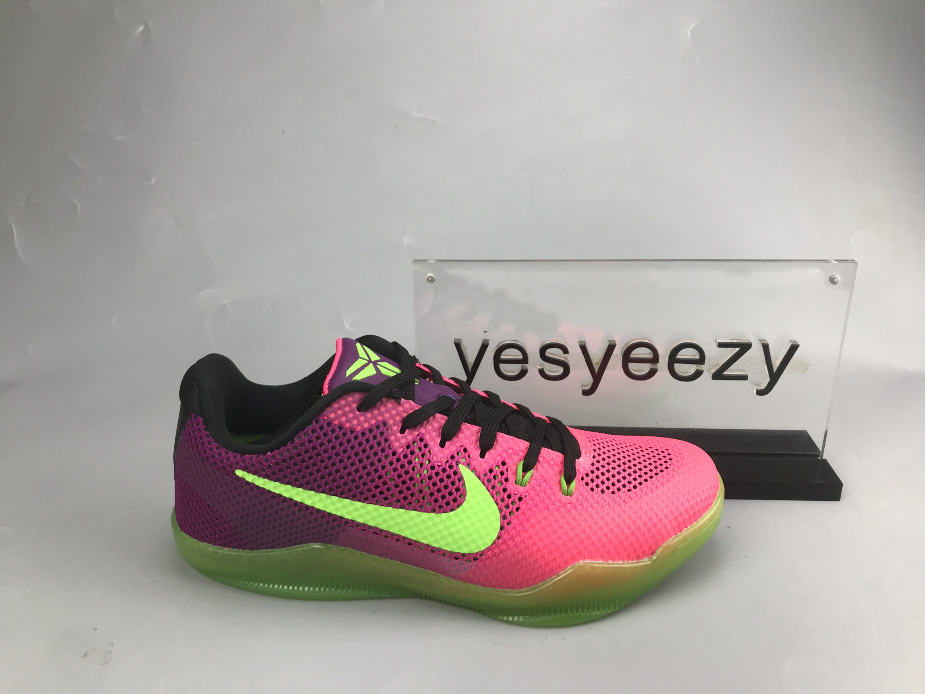 UA NIKE KOBE 11 EP 