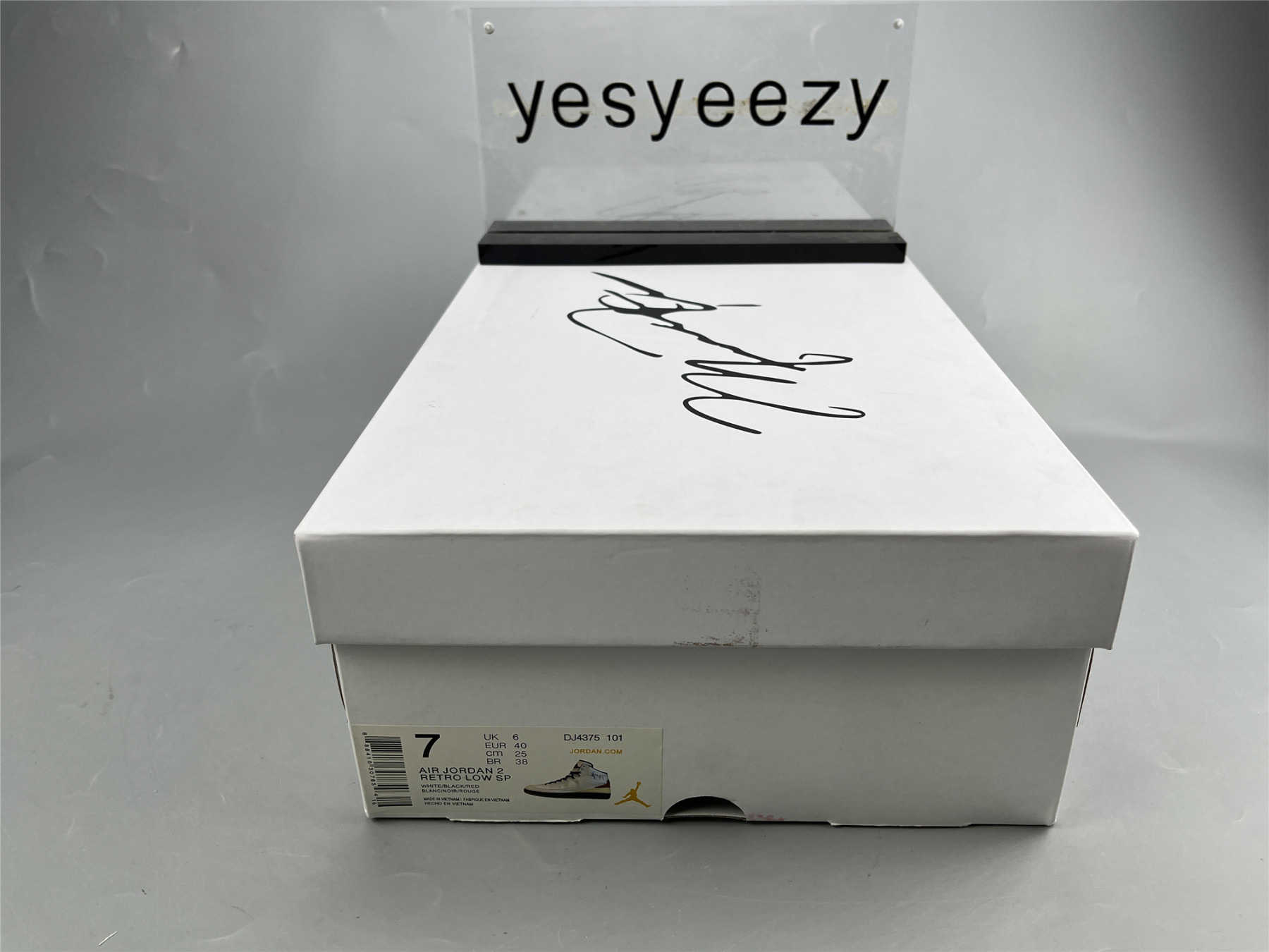 UA OFF WHITE X AIR JORDAN 2 LOW SP RED WHITE