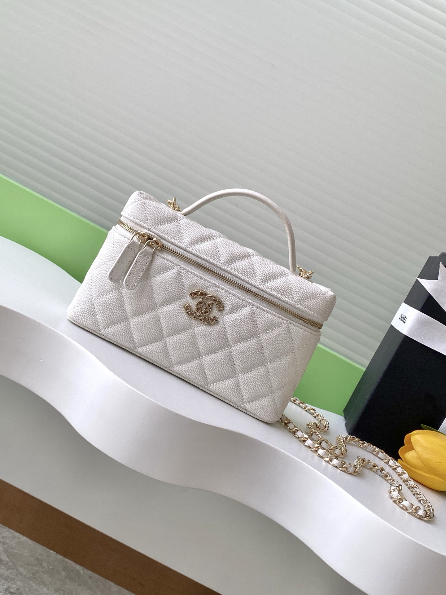 Ch**el Long Vanity With Chain 25C AP4531 17×19.5×5cm