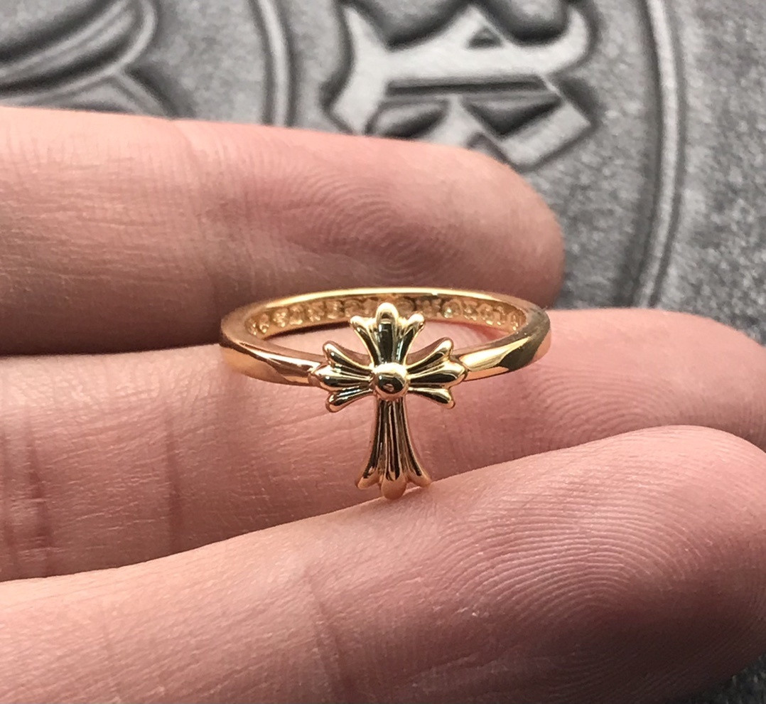 Ch*0me He**ts small cross flower ring