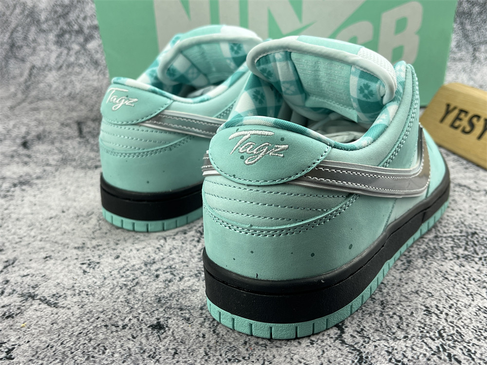 UA DUNK LOW BLUE