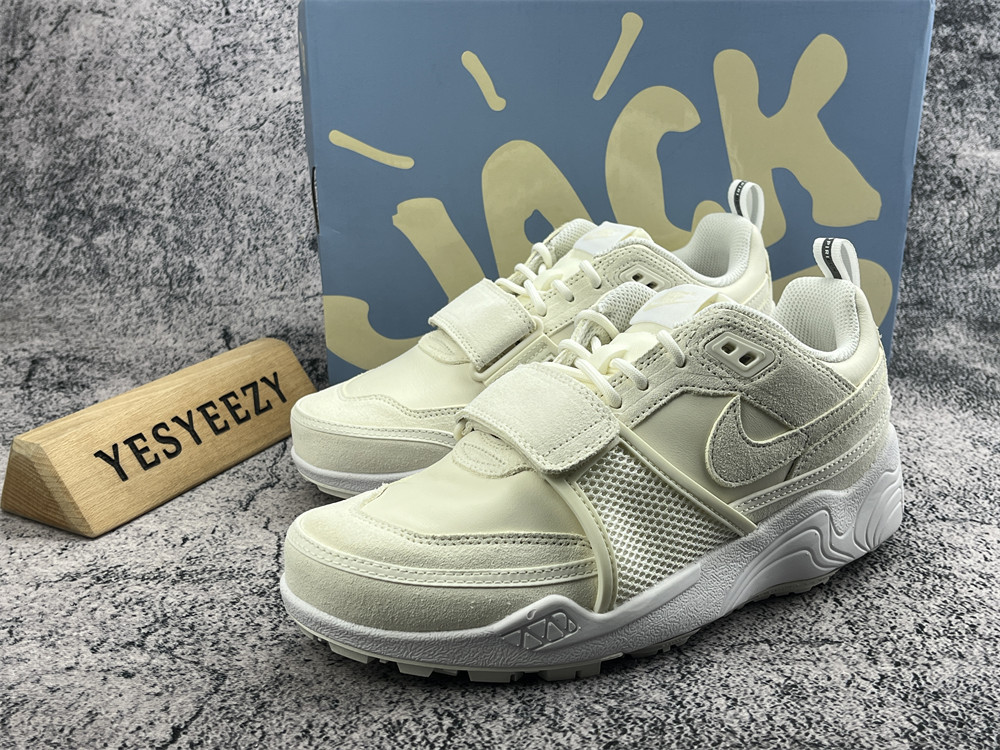 UA Nike Zoom Field Jaxx SP