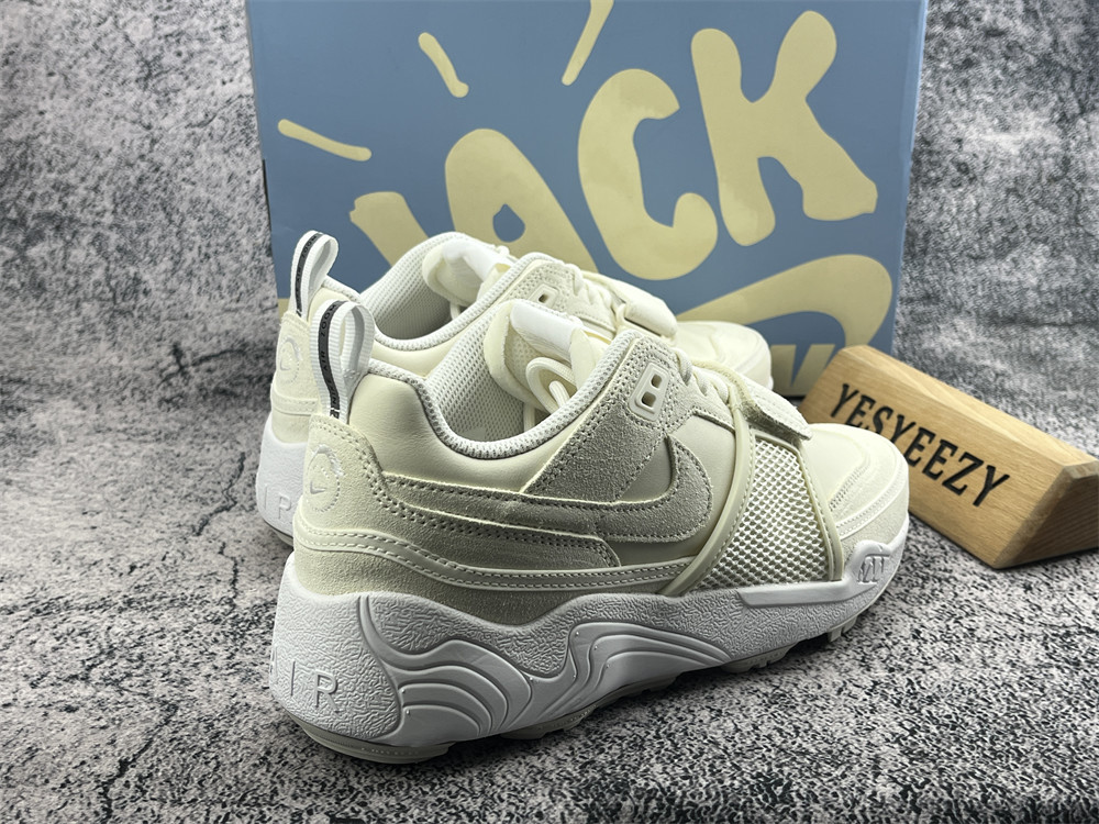 UA Nike Zoom Field Jaxx SP