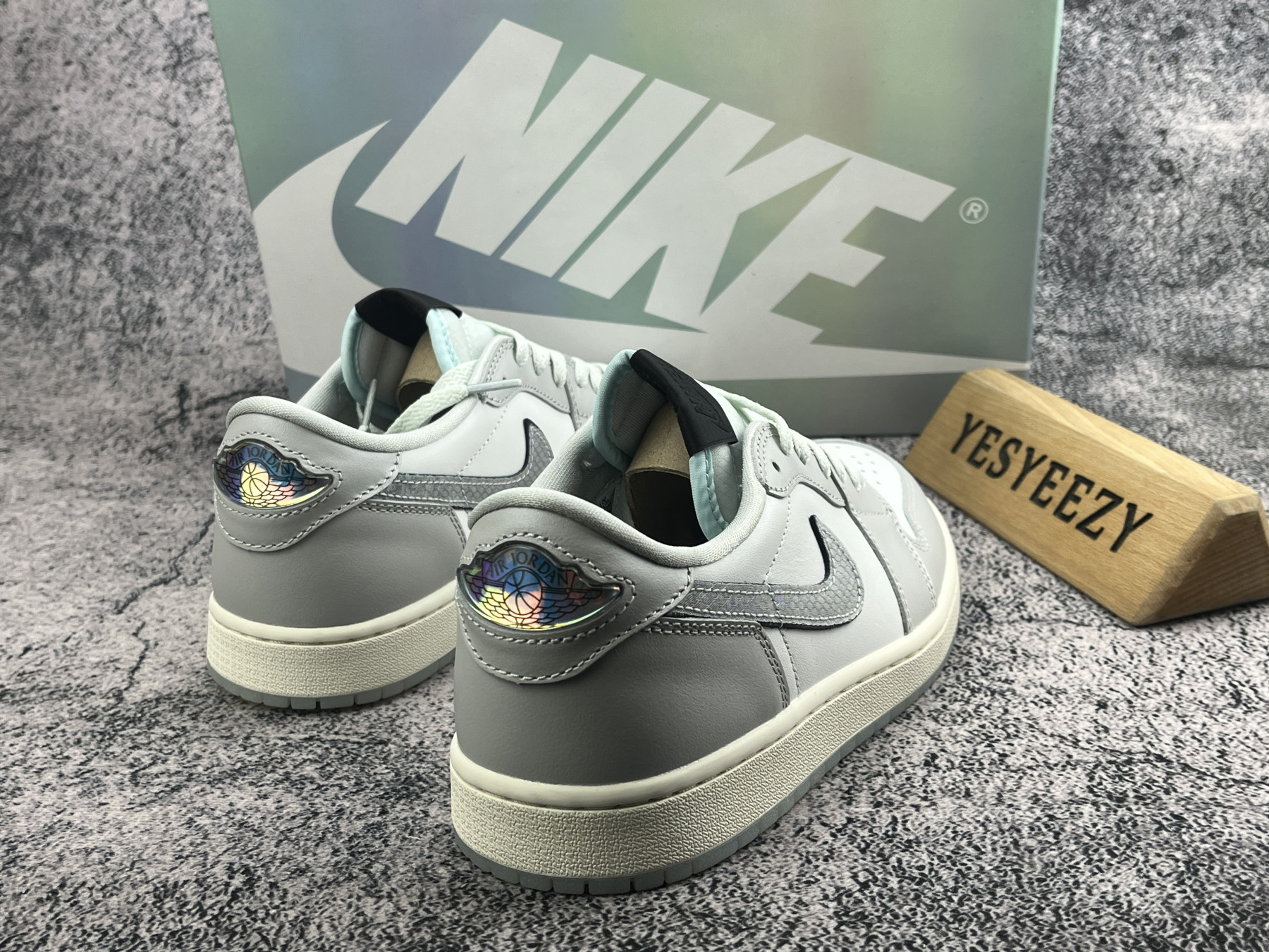 UA Jordan 1 Retro Low OG