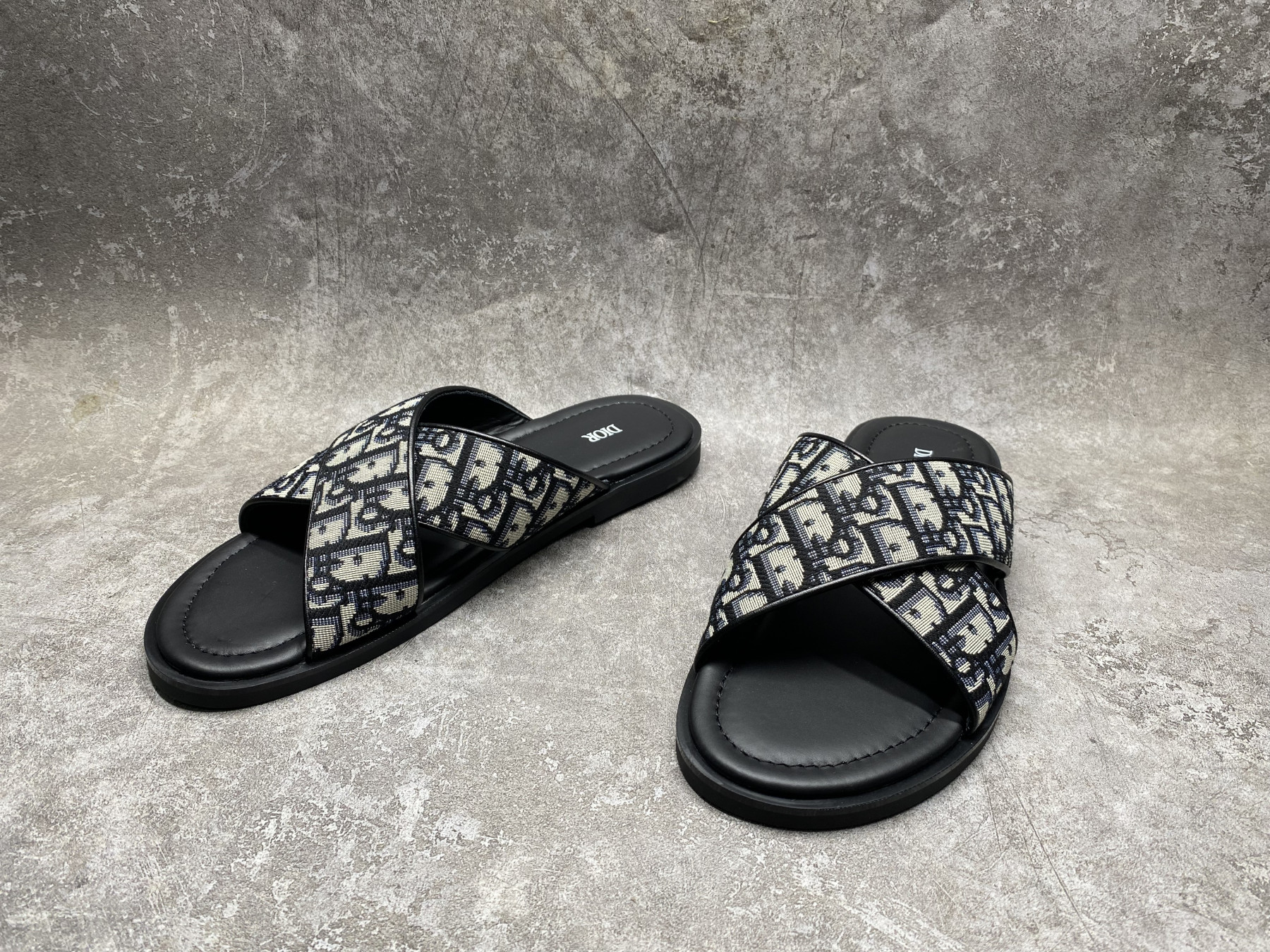 UA D10r Alias Sandal