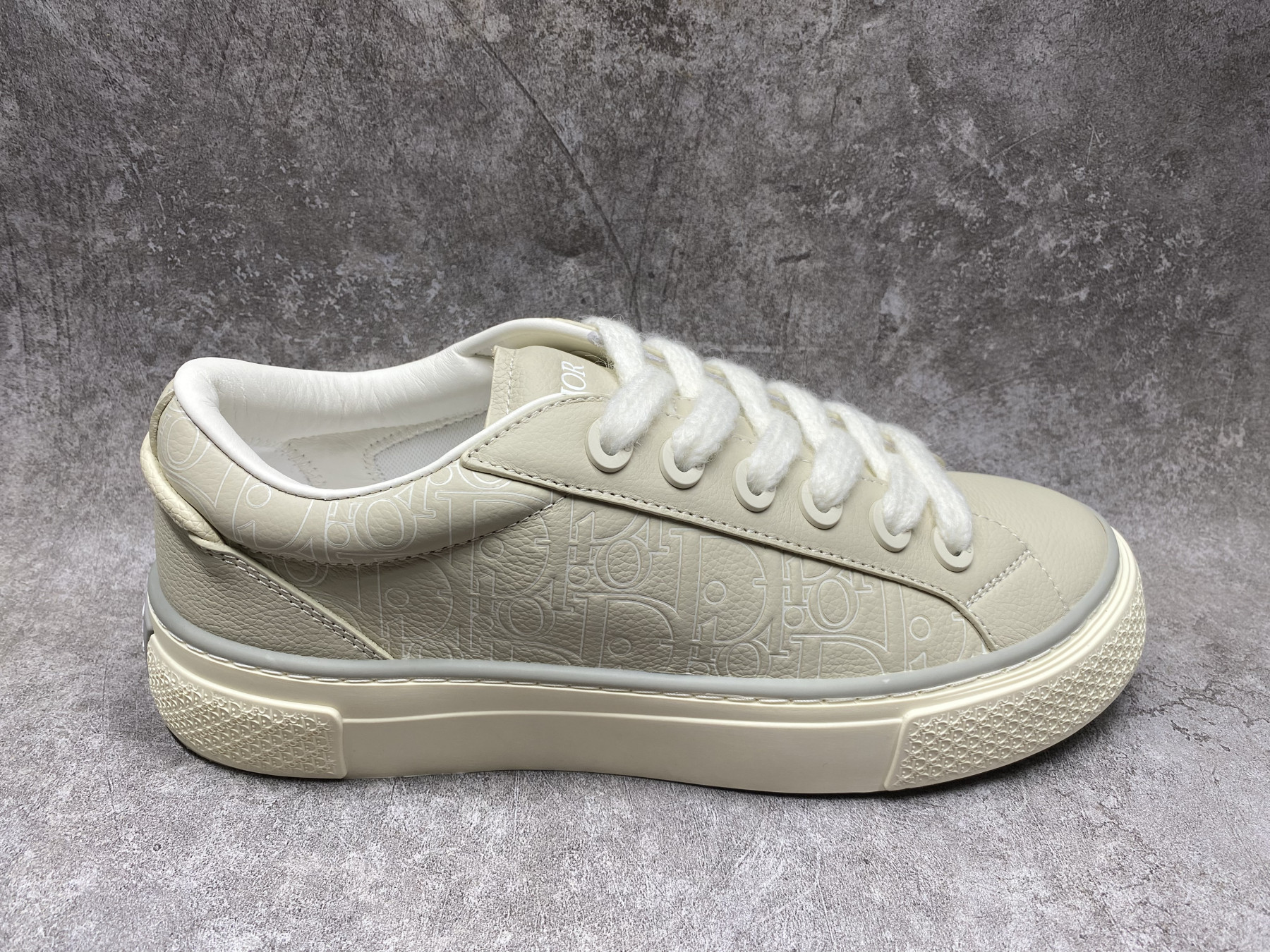 UA D10r B33 Sneaker