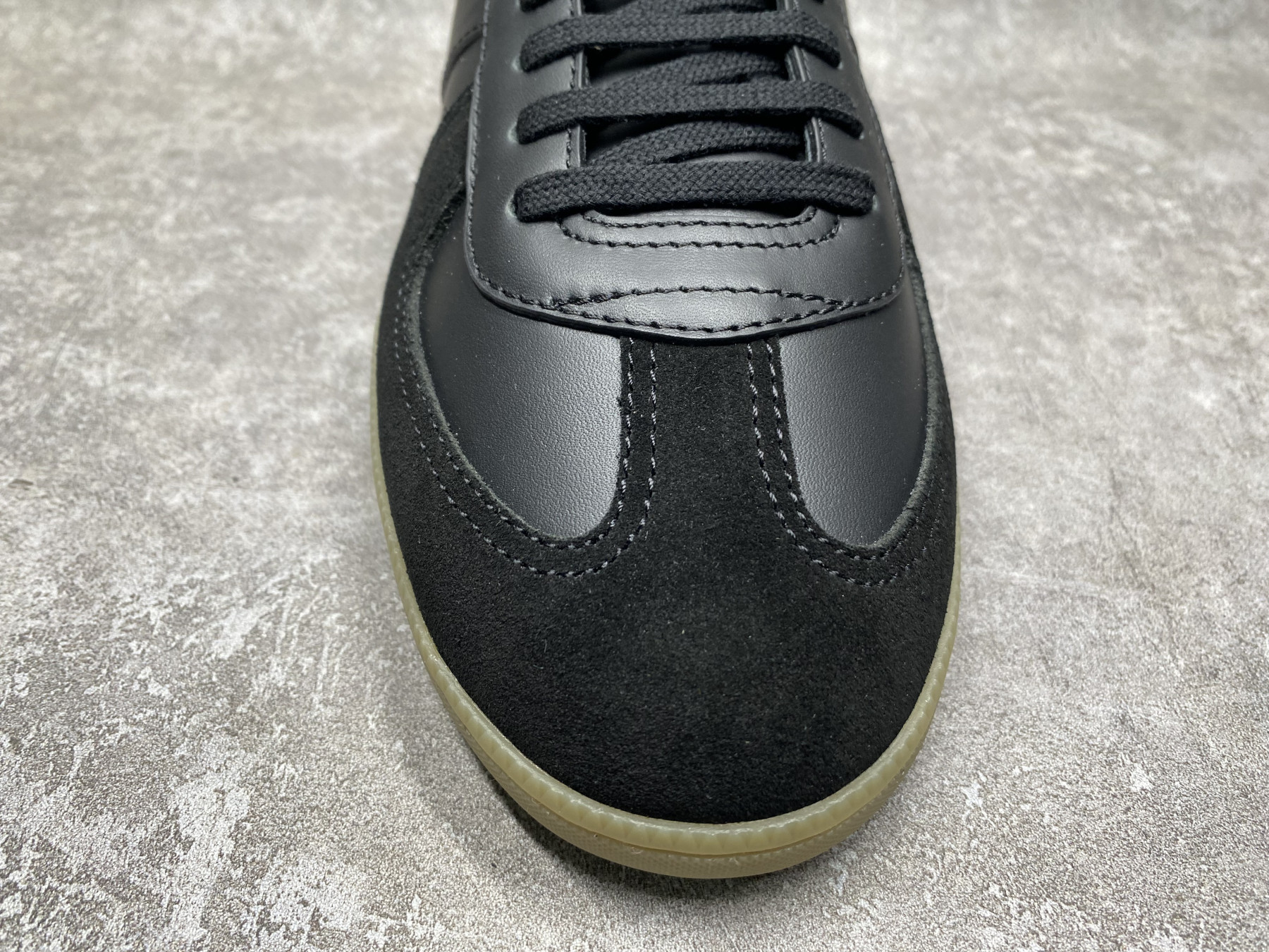 UA D10r B01 Matchpoint Sneaker