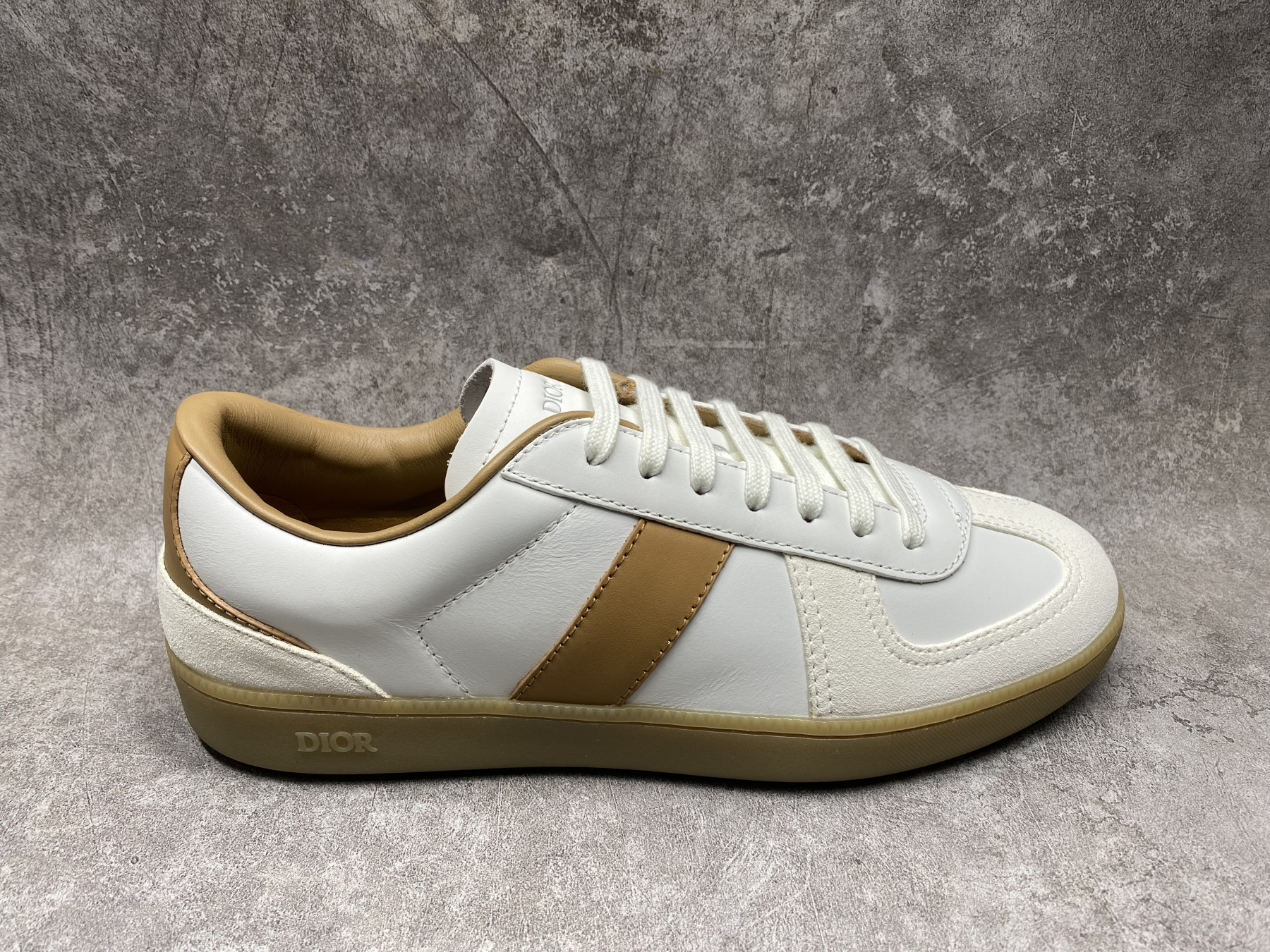 UA D10r B01 Matchpoint Sneaker