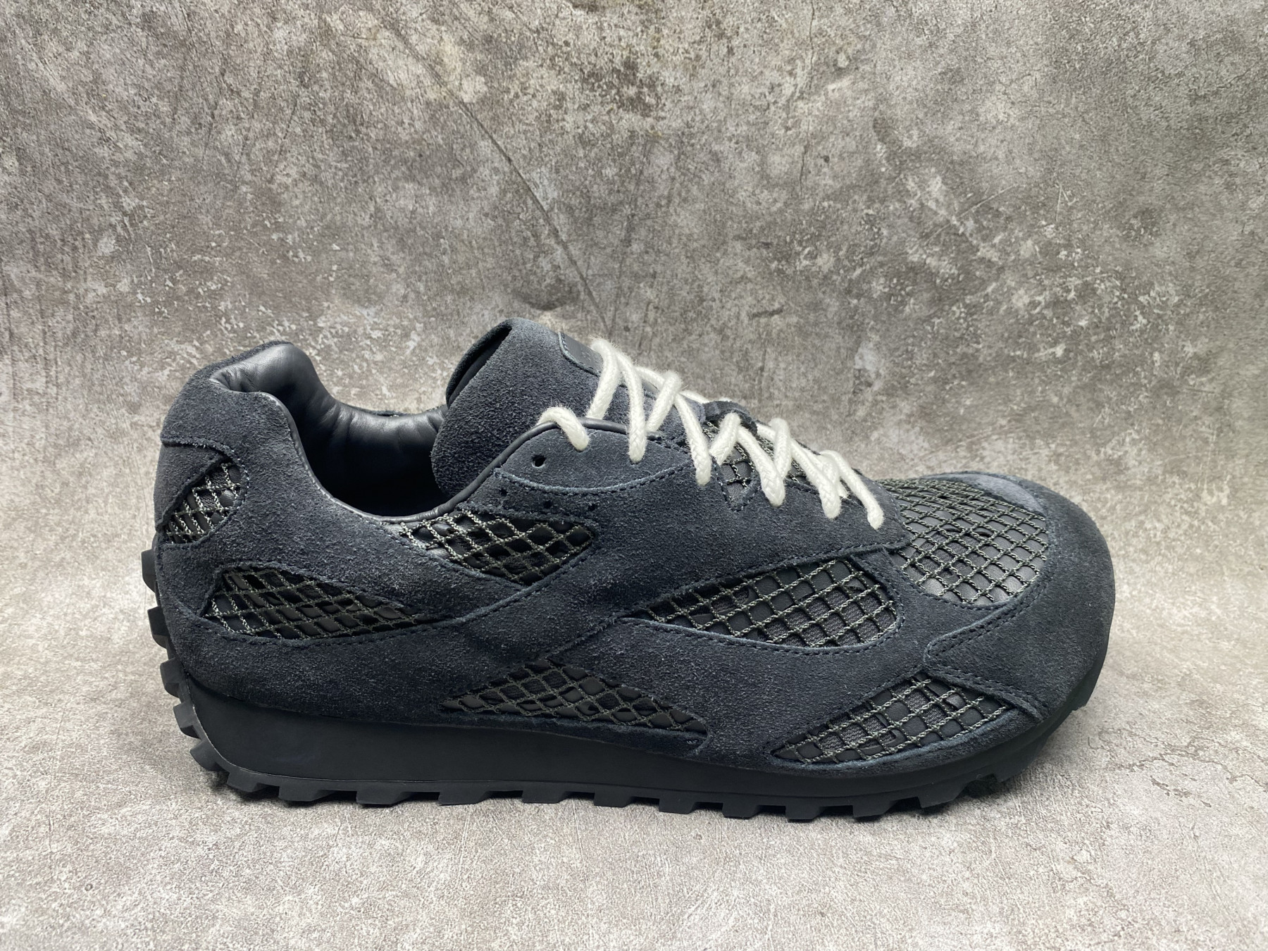 UA B0tt*ga Ven*ta Orbit Sneaker