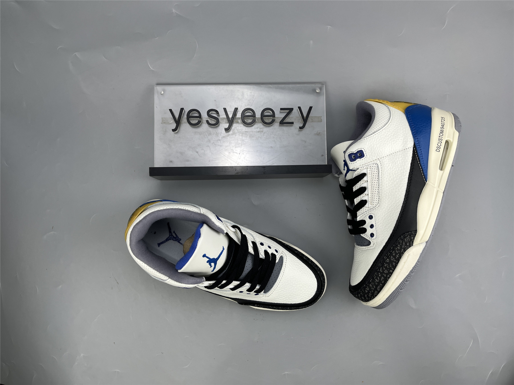UA AIR JORDAN 3 RETRO GS 