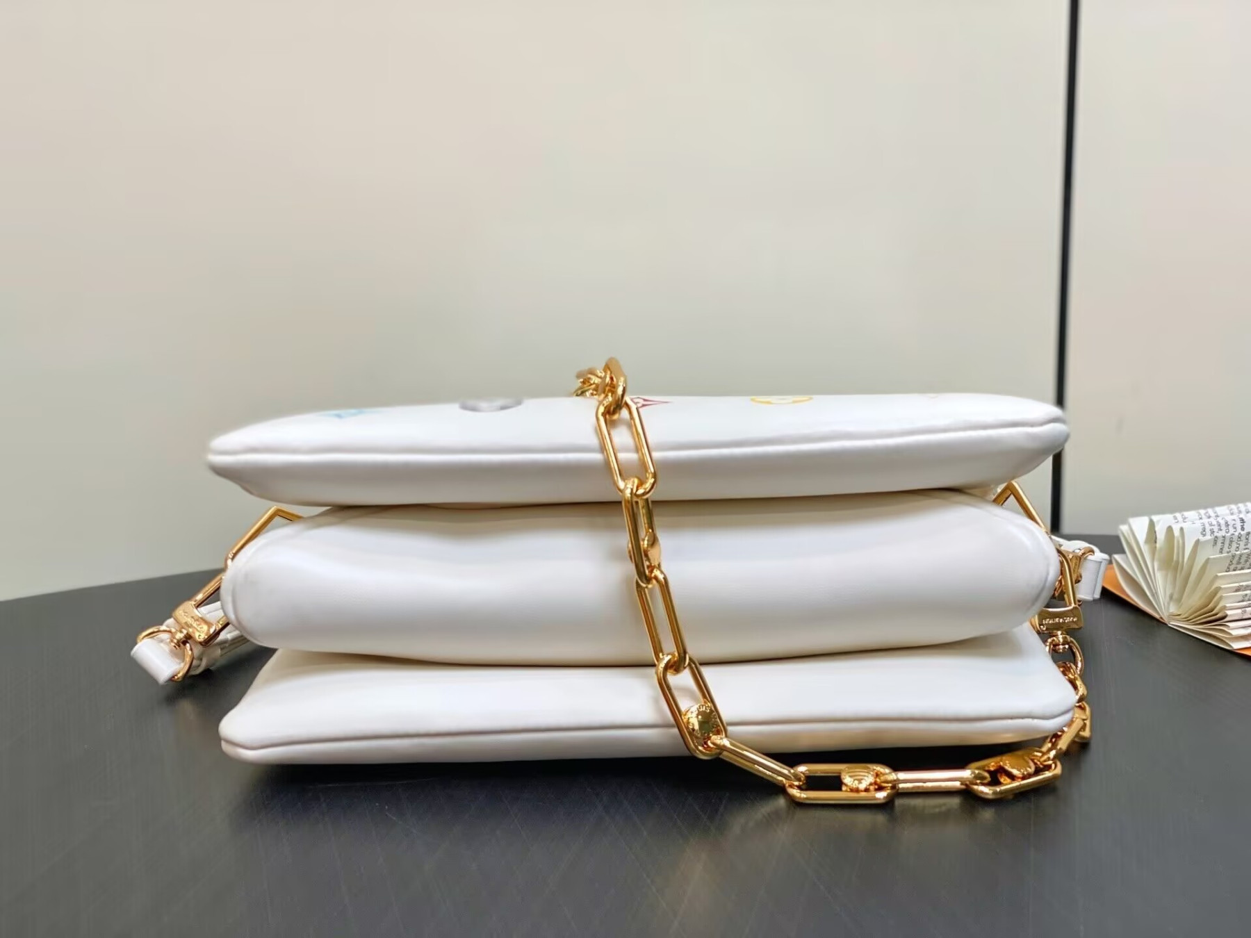 LV x TM Coussin PM M13233 26x20x12cm