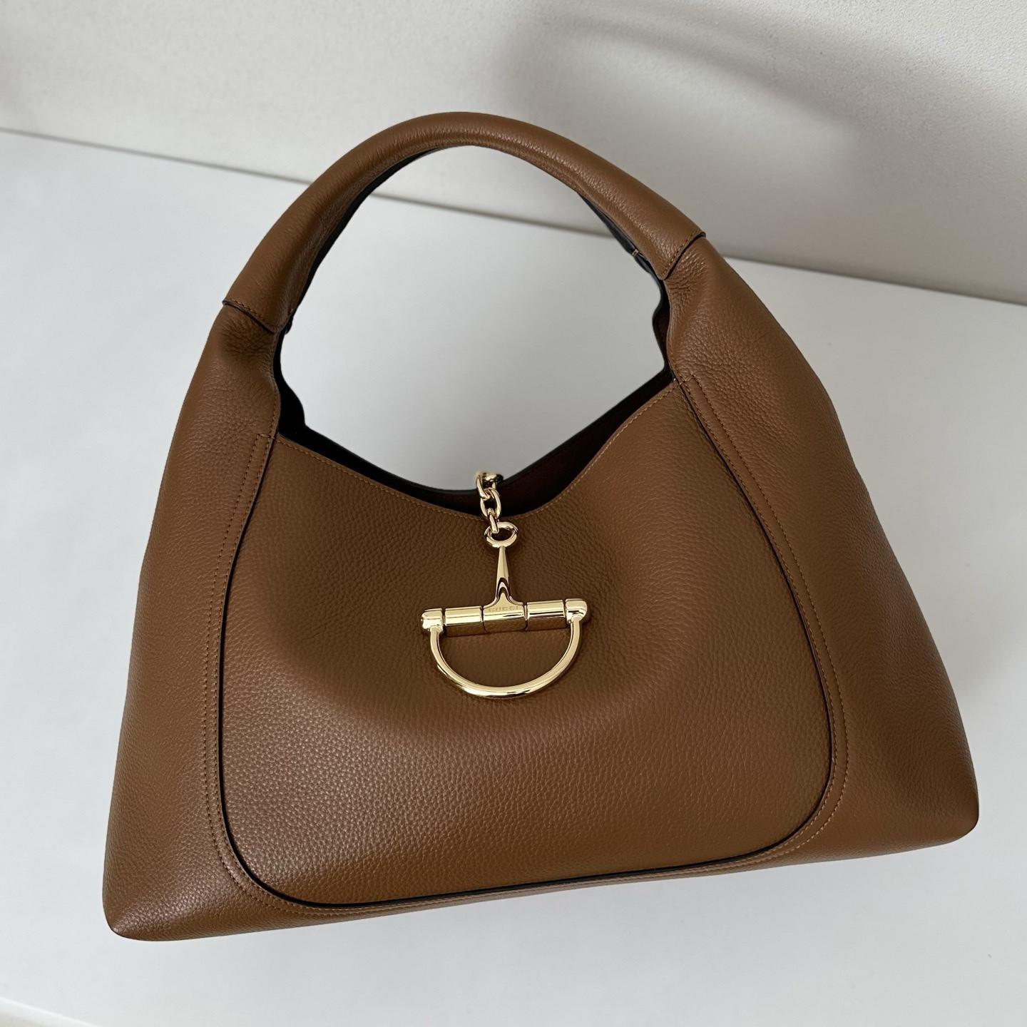 Gvc*1 Softbit Maxi Shoulder Bag Brown Leather 46x26x16cm
