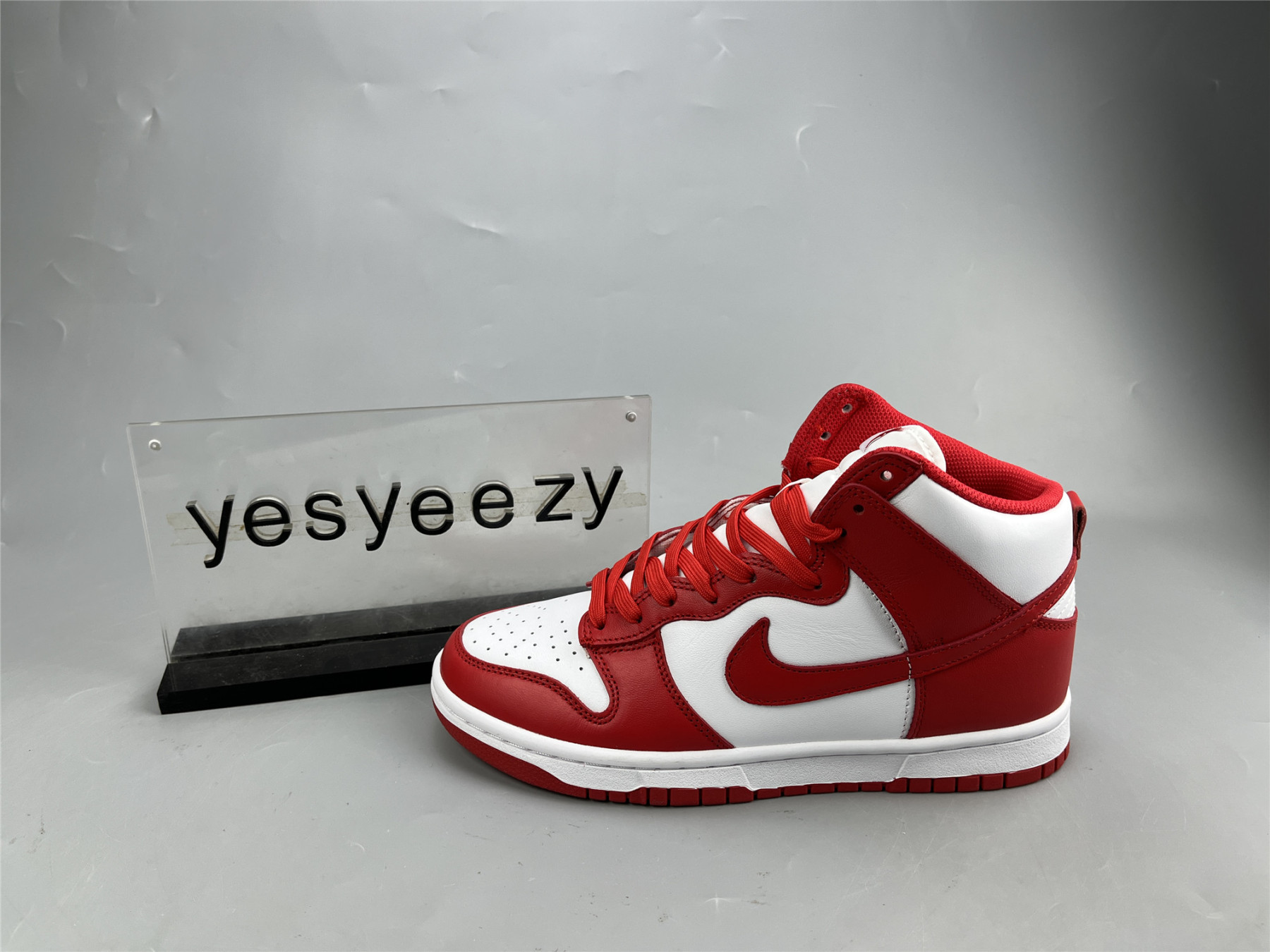 UA NIKE DUNK HIGH 