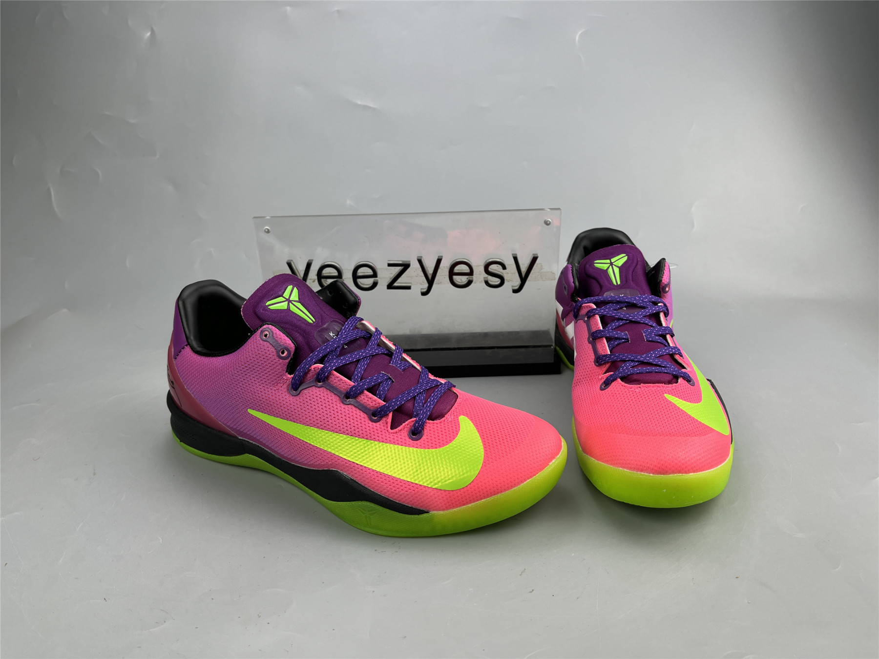 UA NIKE KOBE 8 SYSTEM 