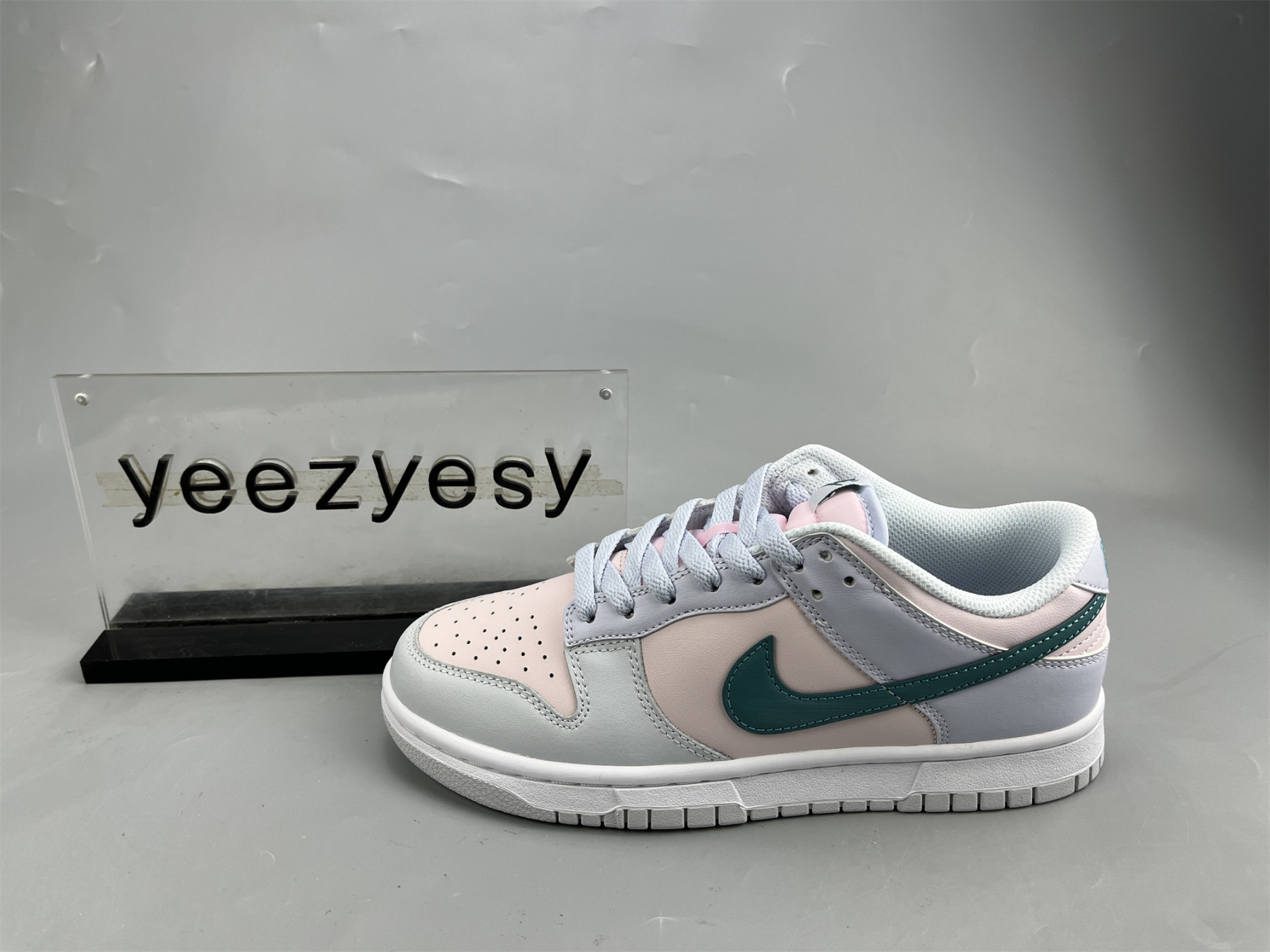 UA NIKE DUNK LOW GS MINERAL TERAL