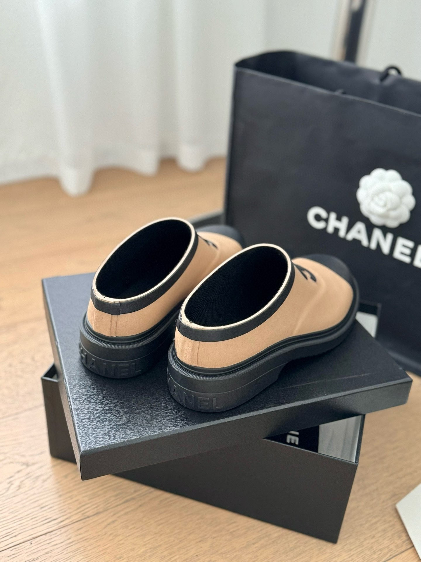 UA Ch**el Boots