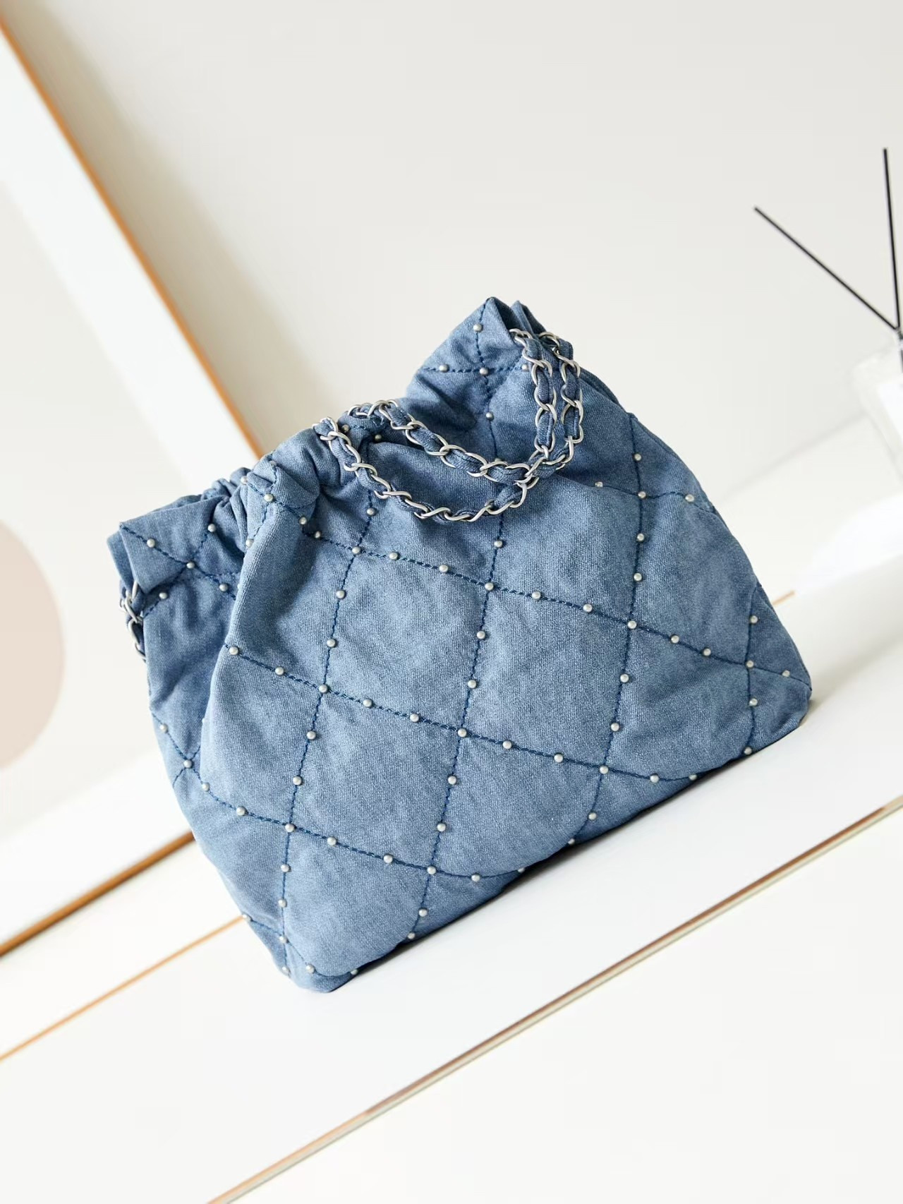 Ch**el 22 SMALL HANDBAG 35x37x7cm