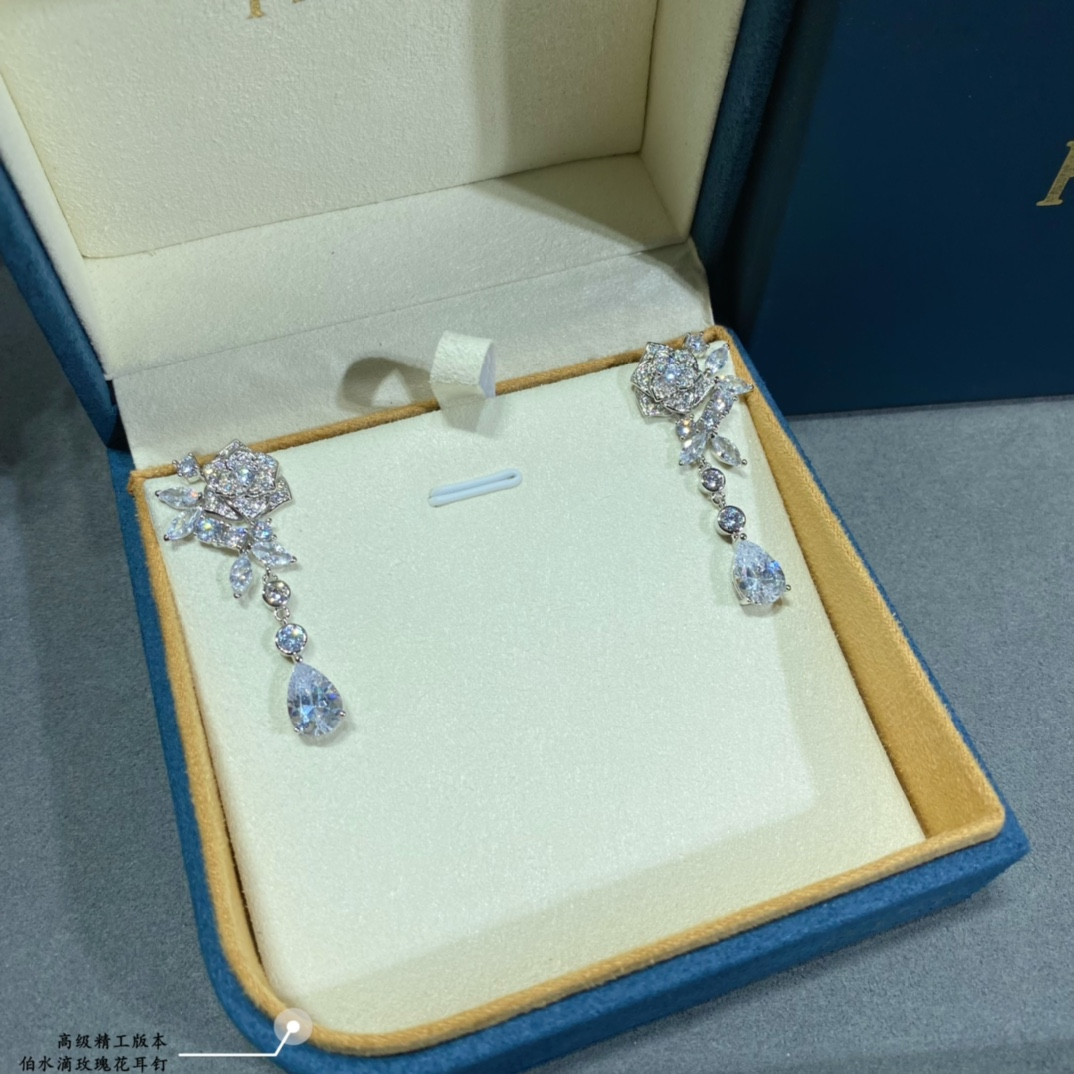 Piaget Teardrop rose Earrings