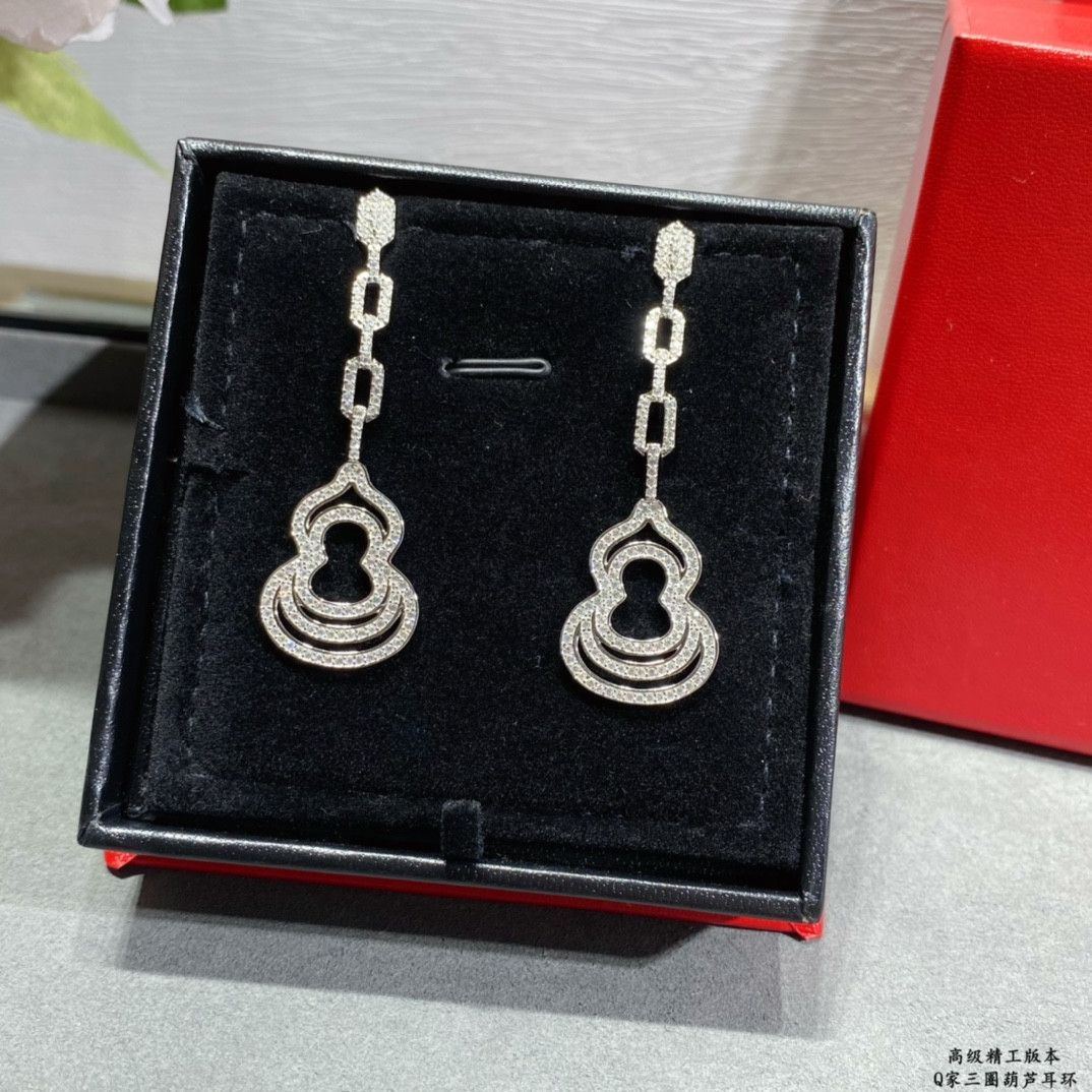 Qeelin Triple Hoop Gourd Earrings