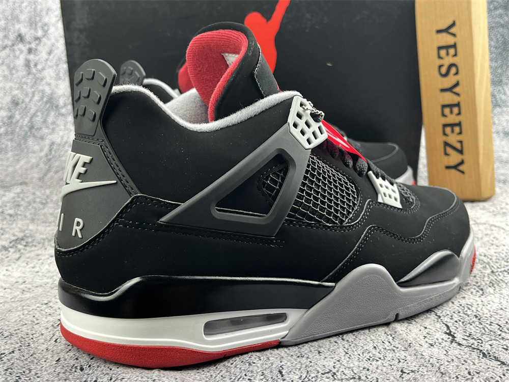 UA AIR JORDAN 4 RETRO OG
