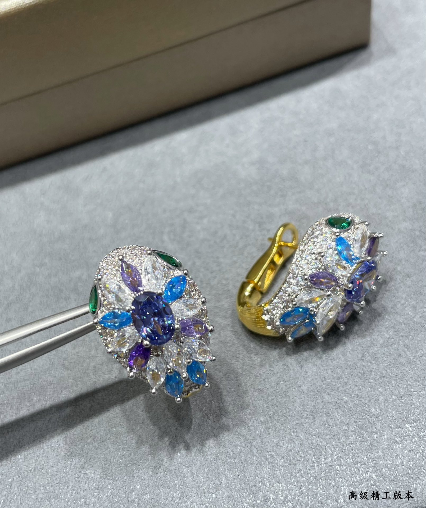 Bv1g*ai D1am0nd Princess Snake Earrings