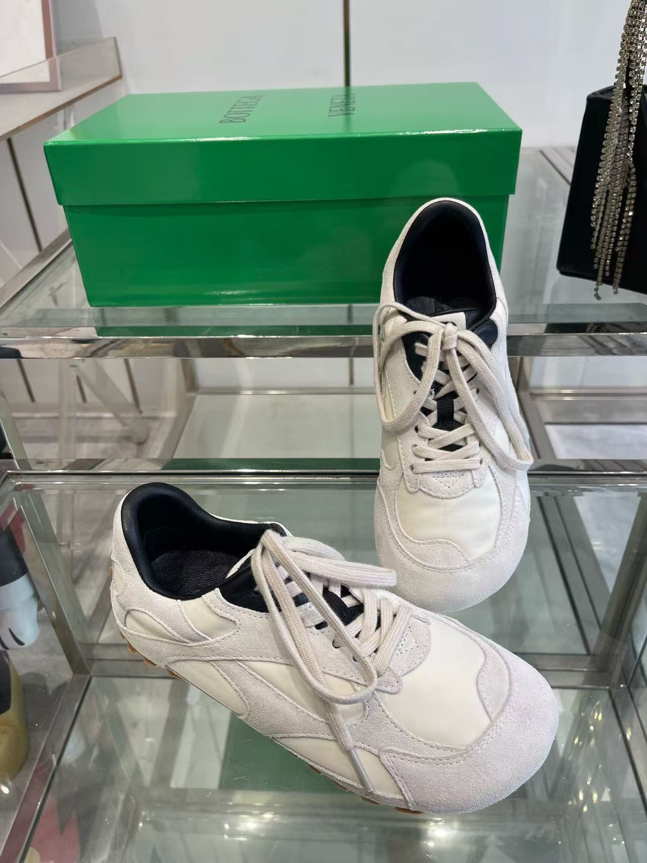 UA B0tt*ga Ven*ta Orbit Sneakers